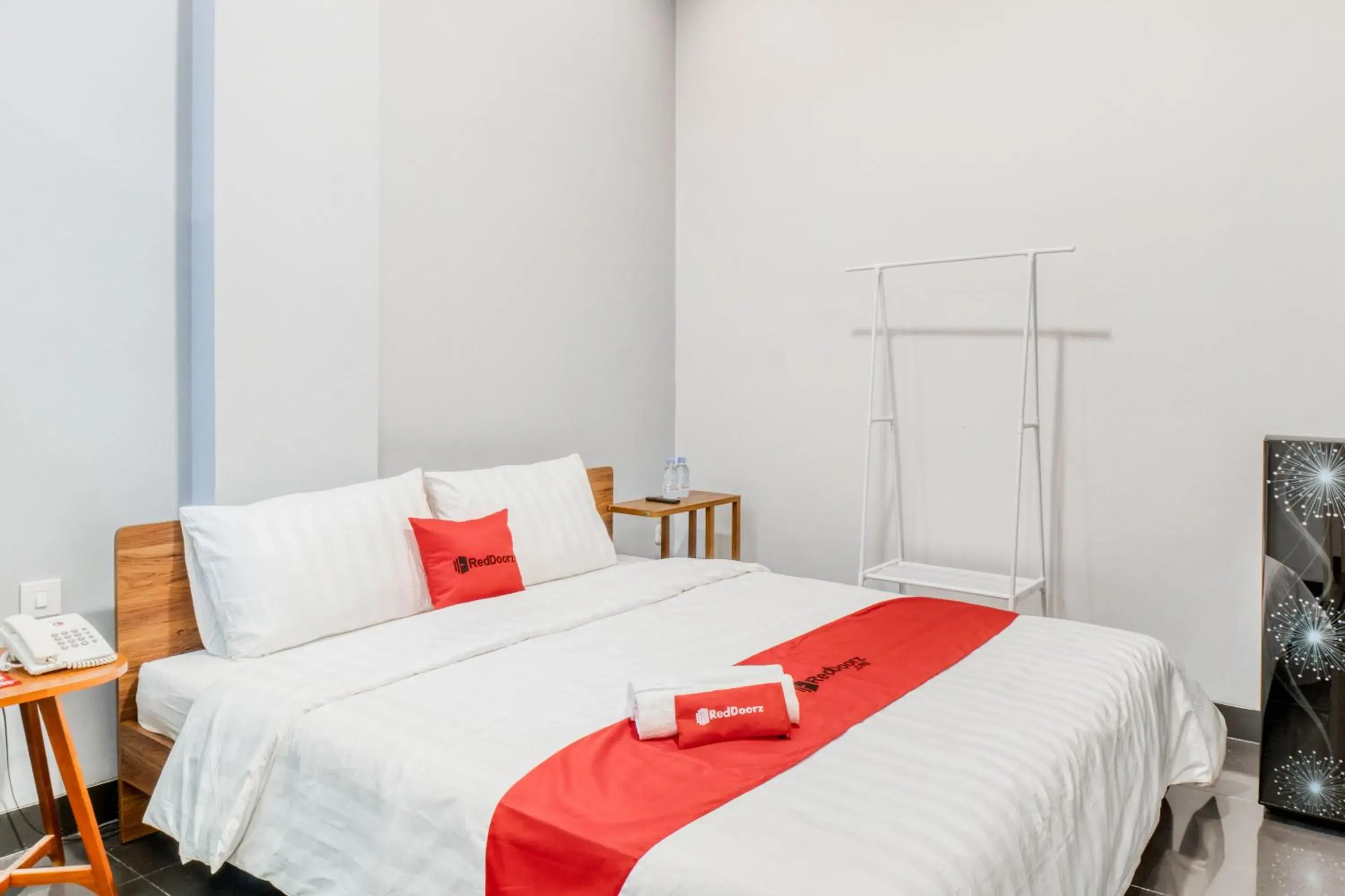 RedDoorz Plus near Taman Ismail Marzuki RedDoorz Plus near Taman Ismail Marzuki