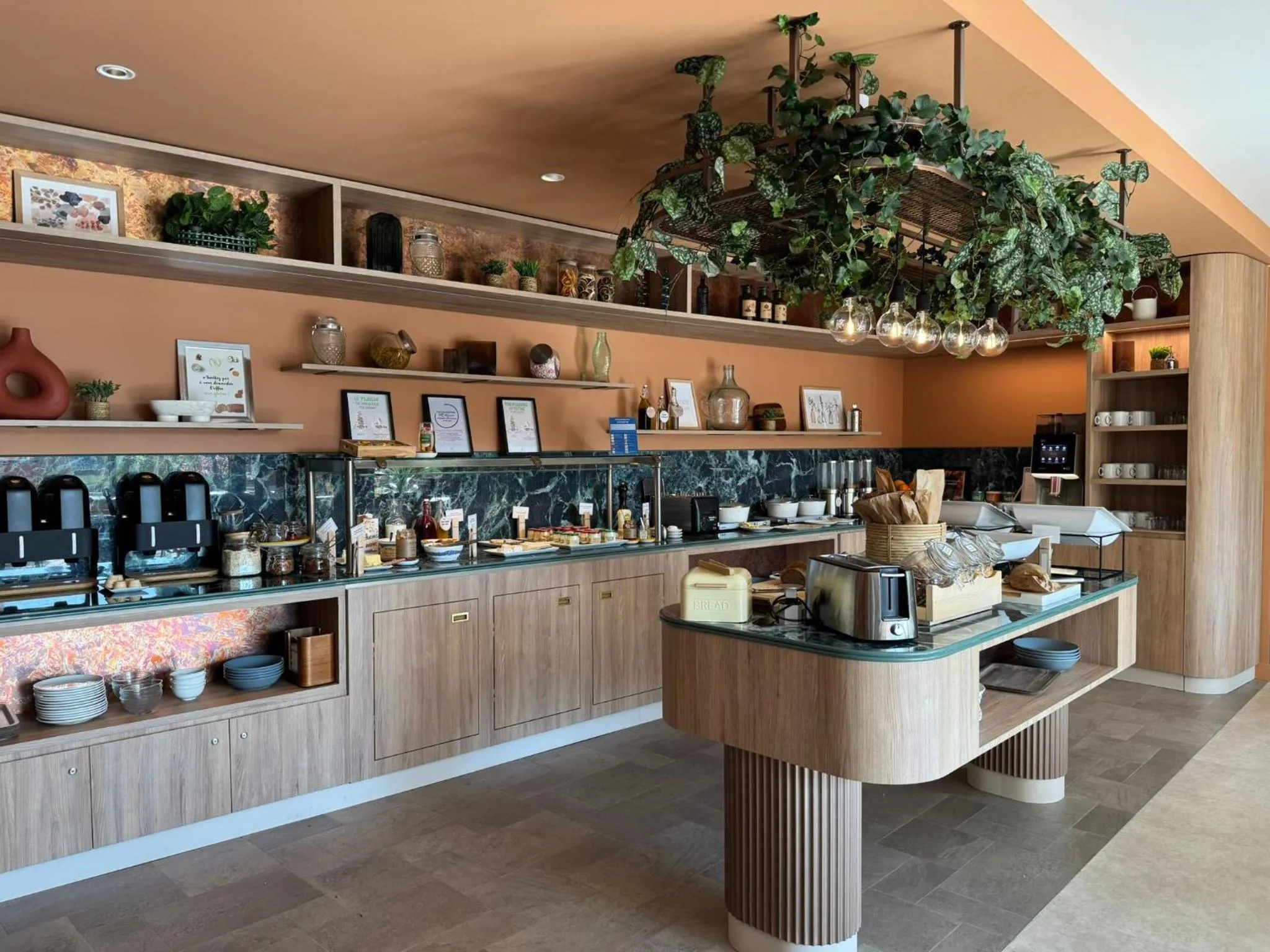 Food and drinks in Novotel Suites Rouen Normandie