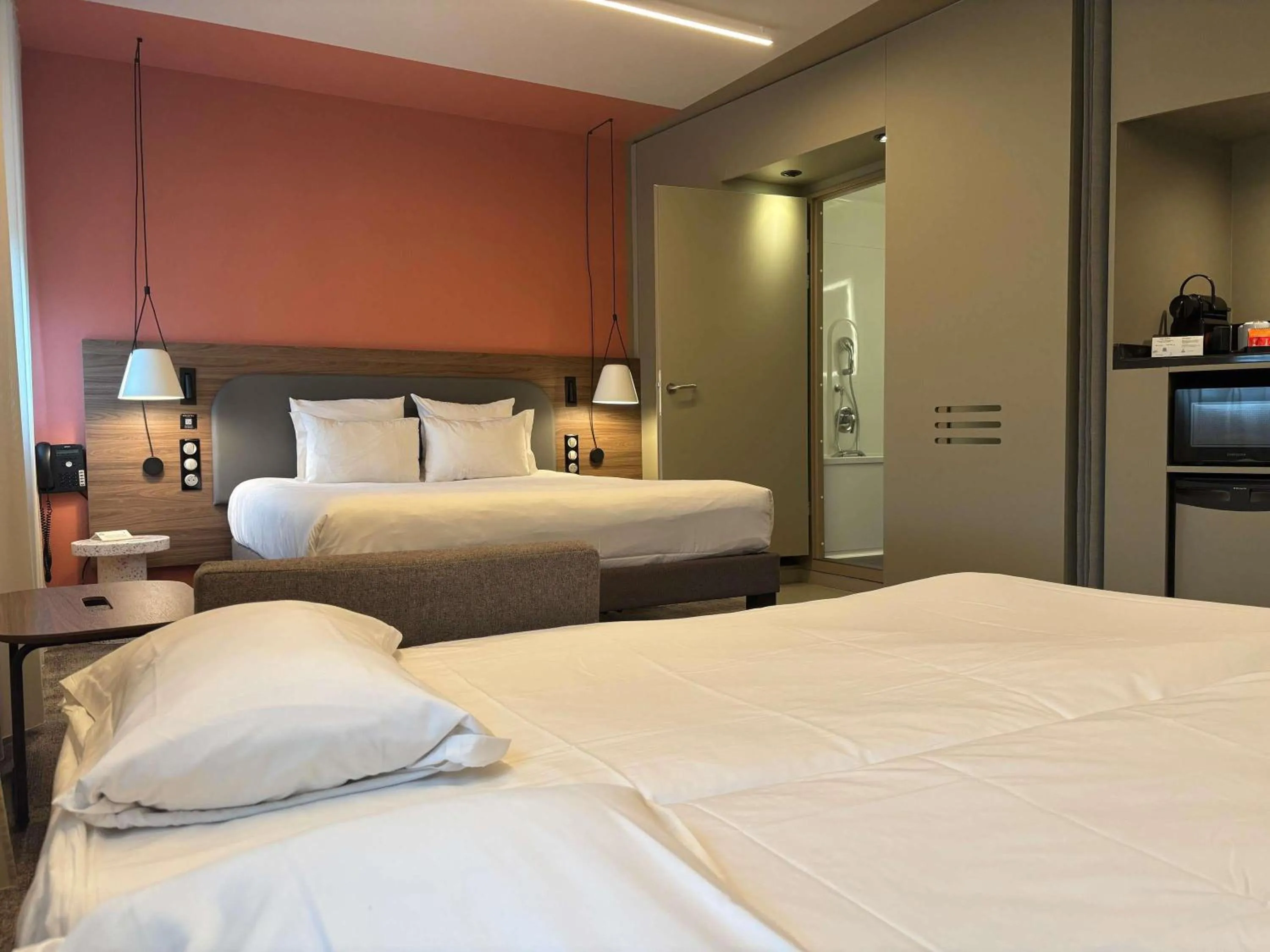 Bedroom, Bed in Novotel Suites Rouen Normandie