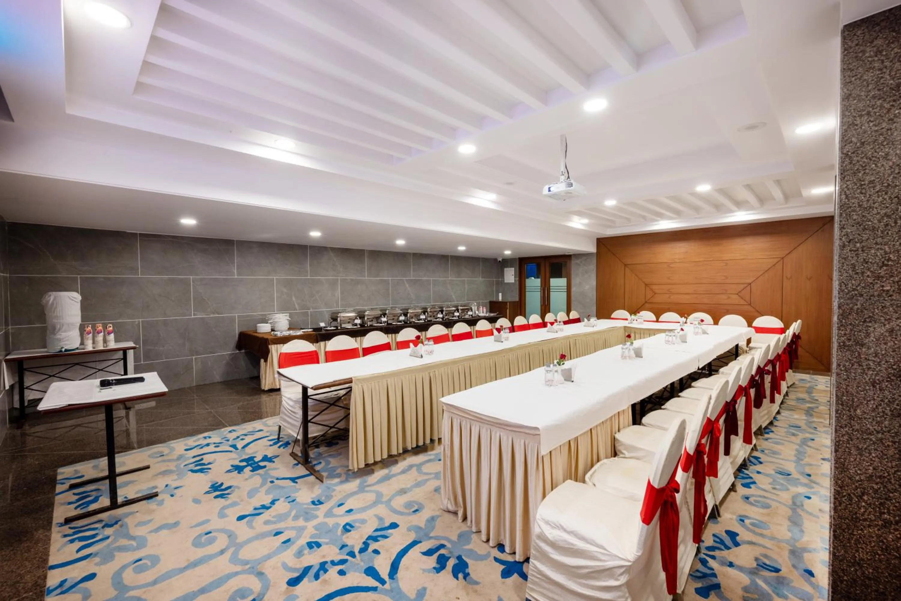 Freesia By Express Inn