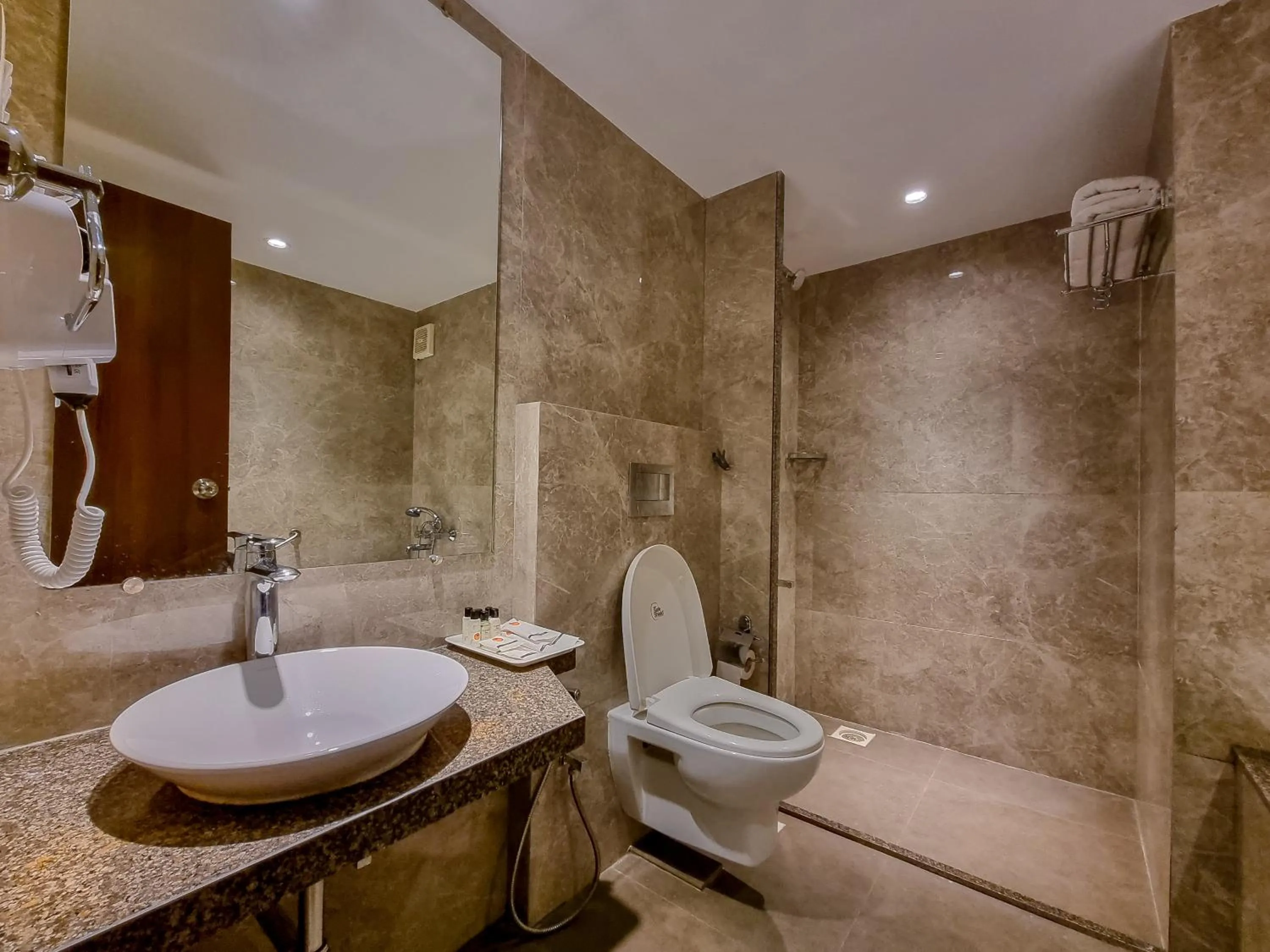 Freesia By Express Inn