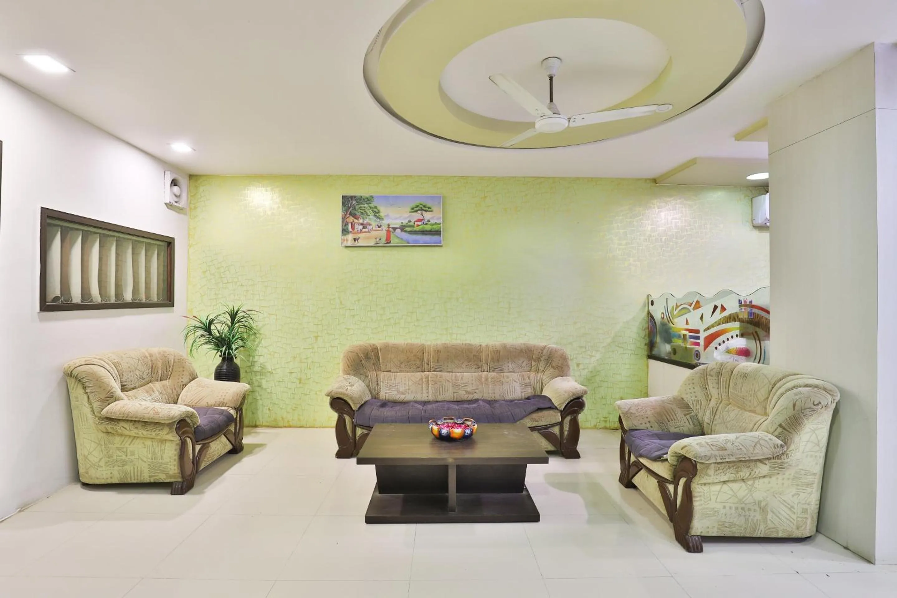 Hotel O Park Inn