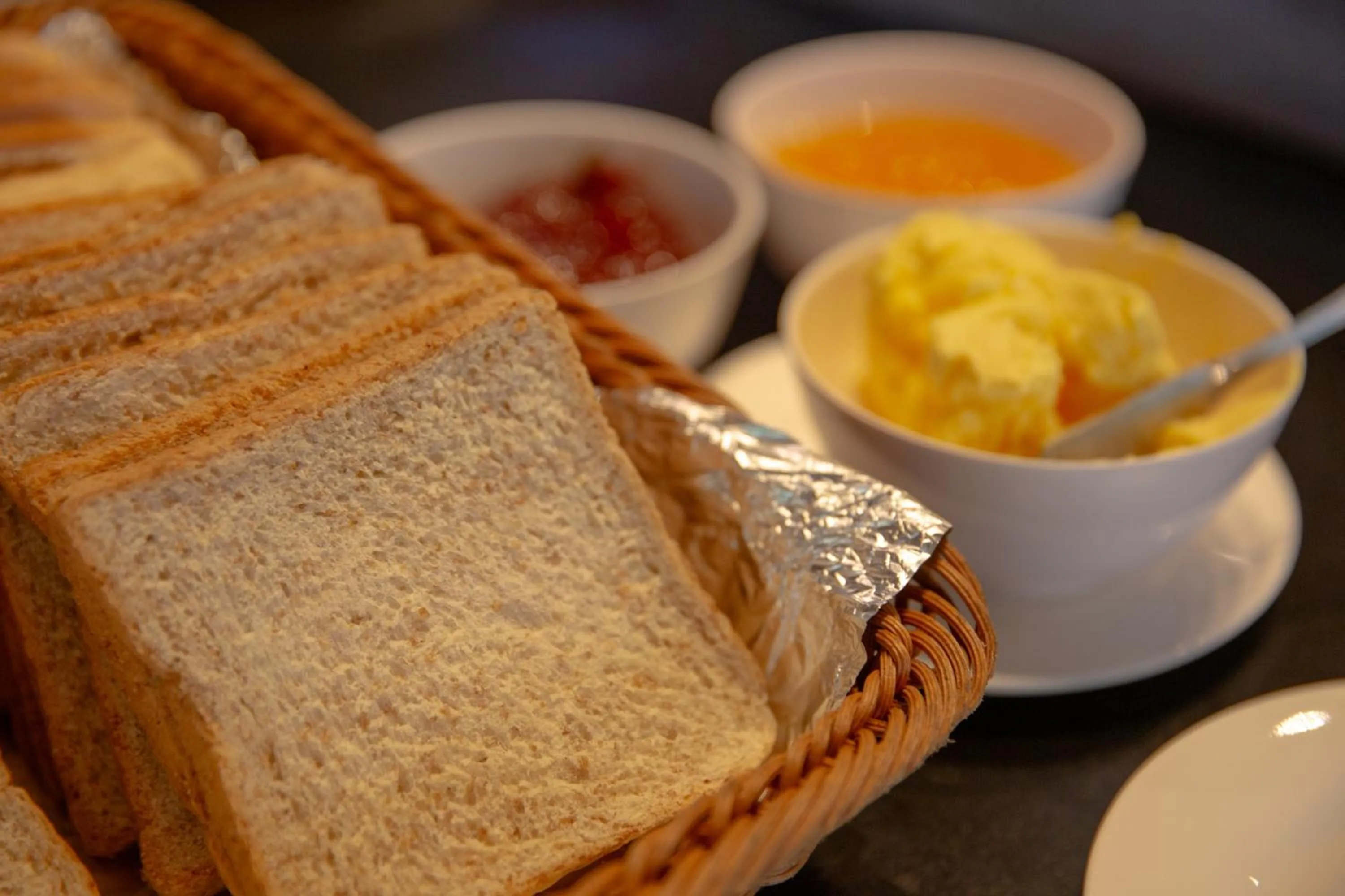 Breakfast in Rock and Tree House Resort