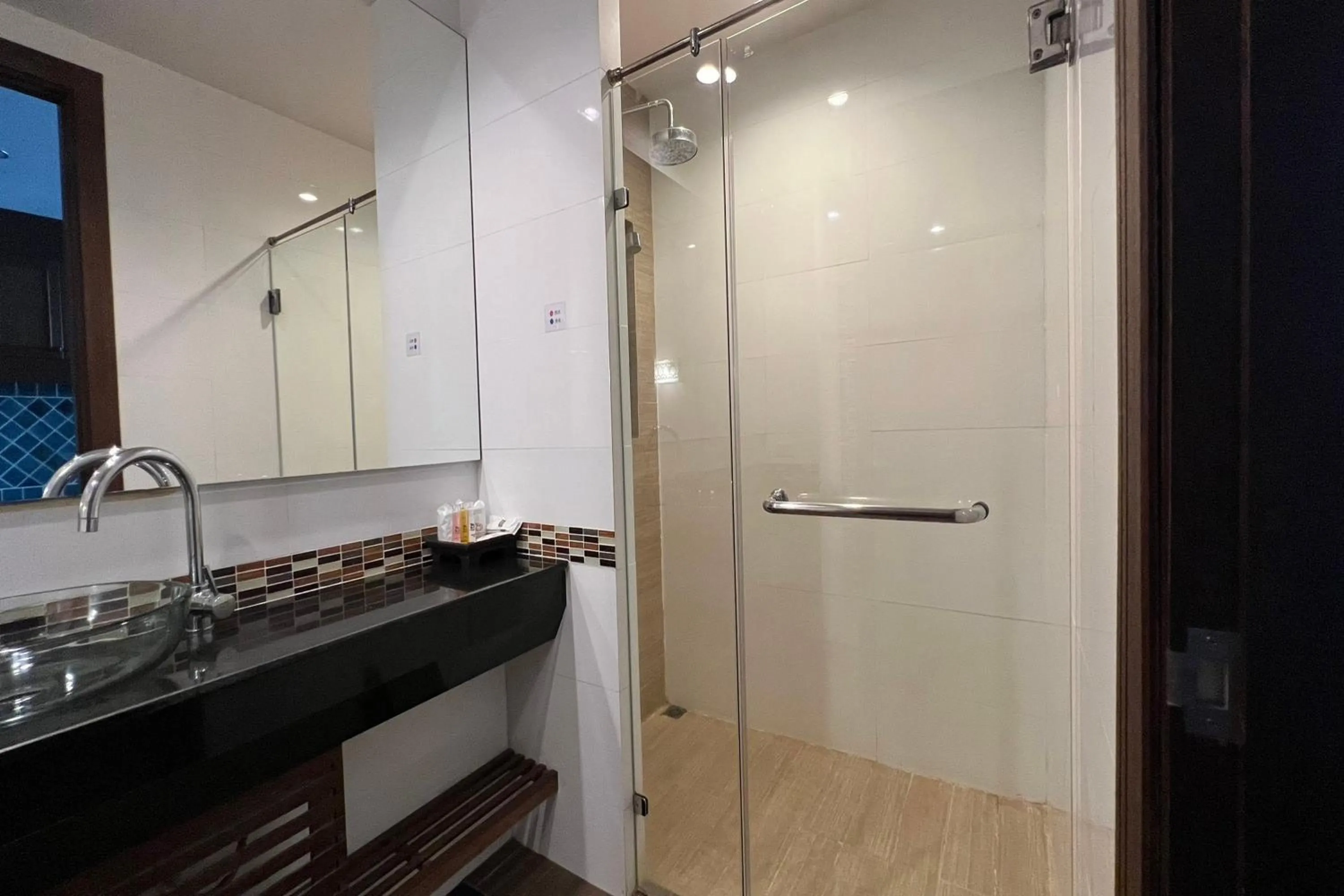 Shower in Khammon Lanna Resort Chiang Mai