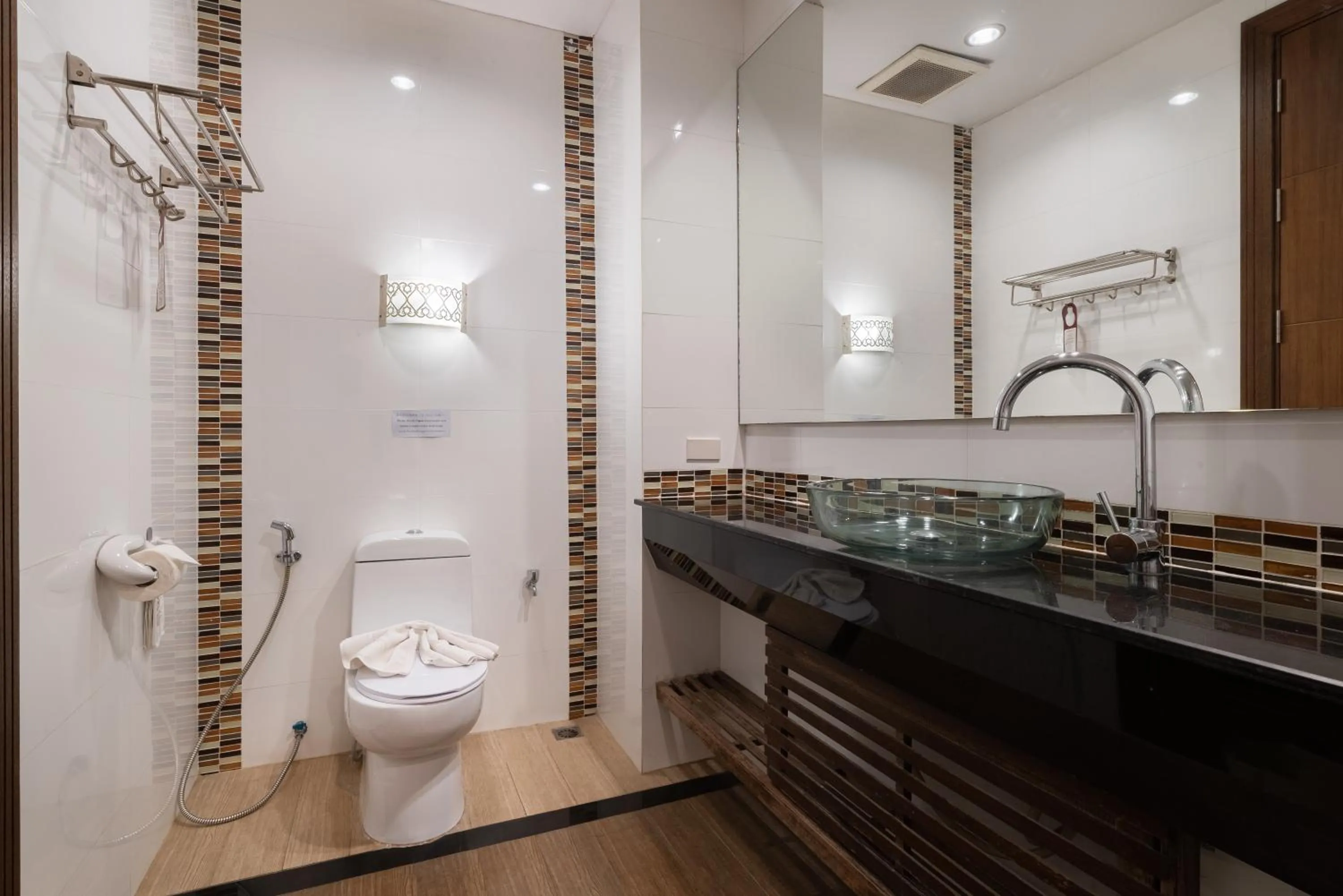 Shower in Khammon Lanna Resort Chiang Mai