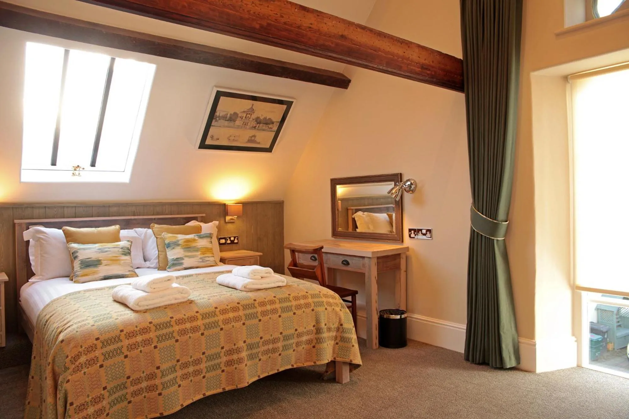 Photo of the whole room, Bed in Y Capel Guest House