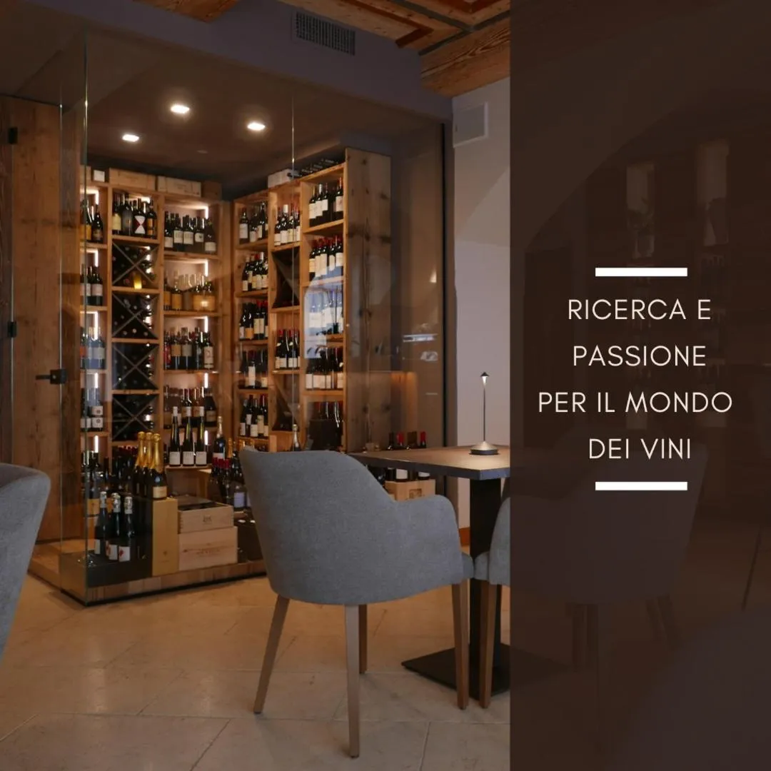 Restaurant/places to eat in Hotel Europa Residence