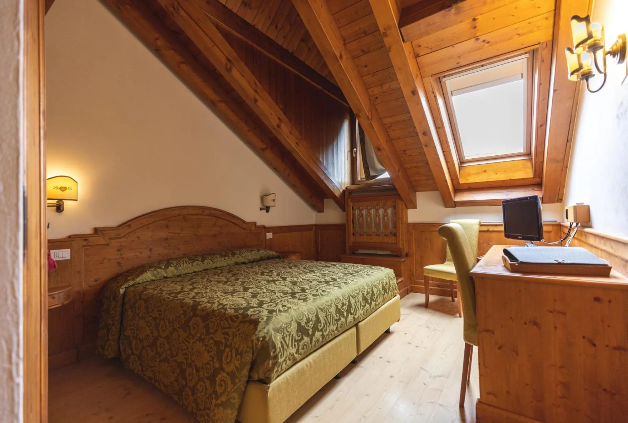 Photo of the whole room, Bed in Hotel Europa Residence