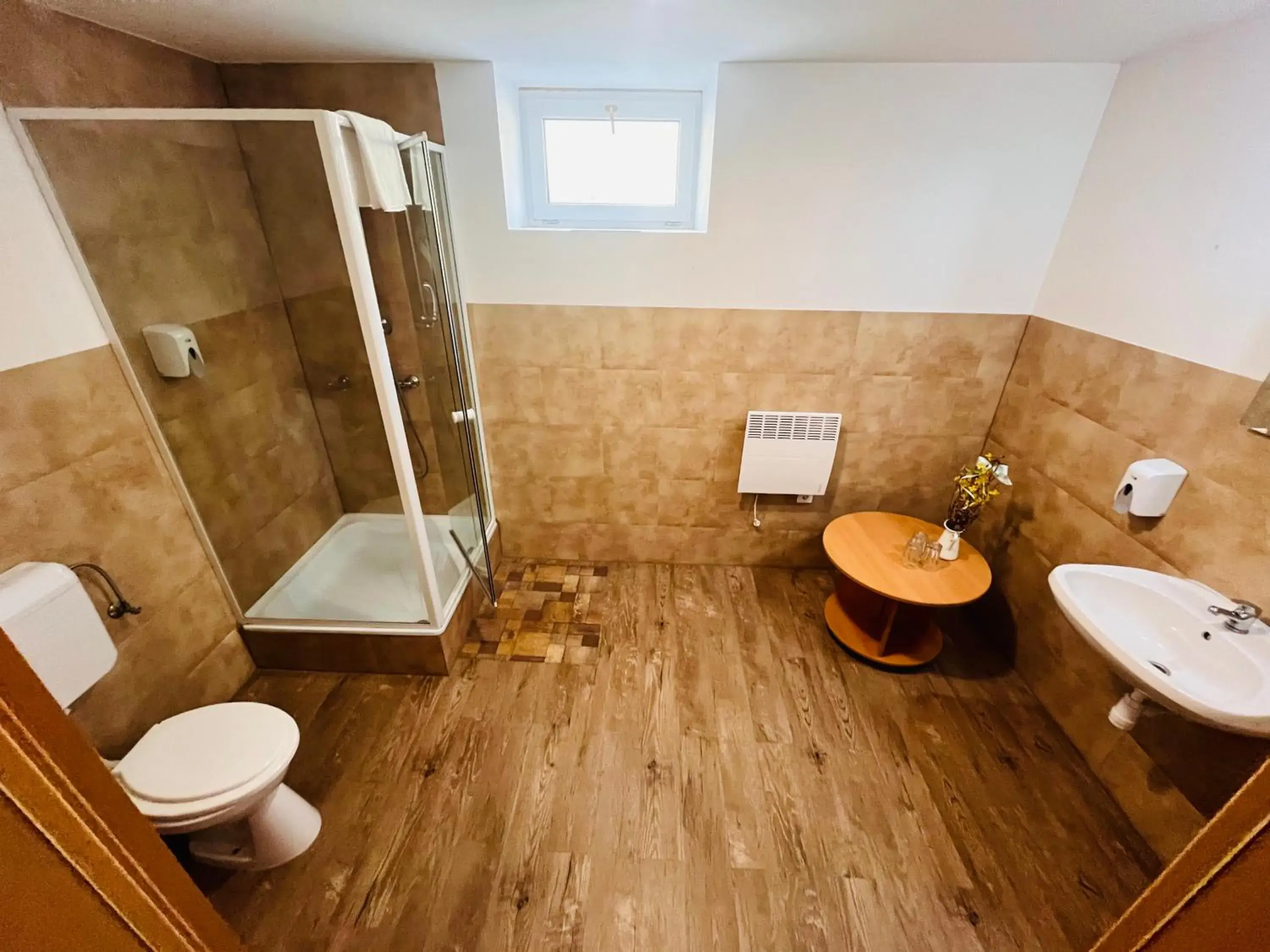 Triple Room with Garden View - single occupancy in Mátyus Udvarház Kengyel Fogadó Eger Triple Room with Garden View - single occupancy in Mátyus Udvarház Kengyel Fogadó Eger