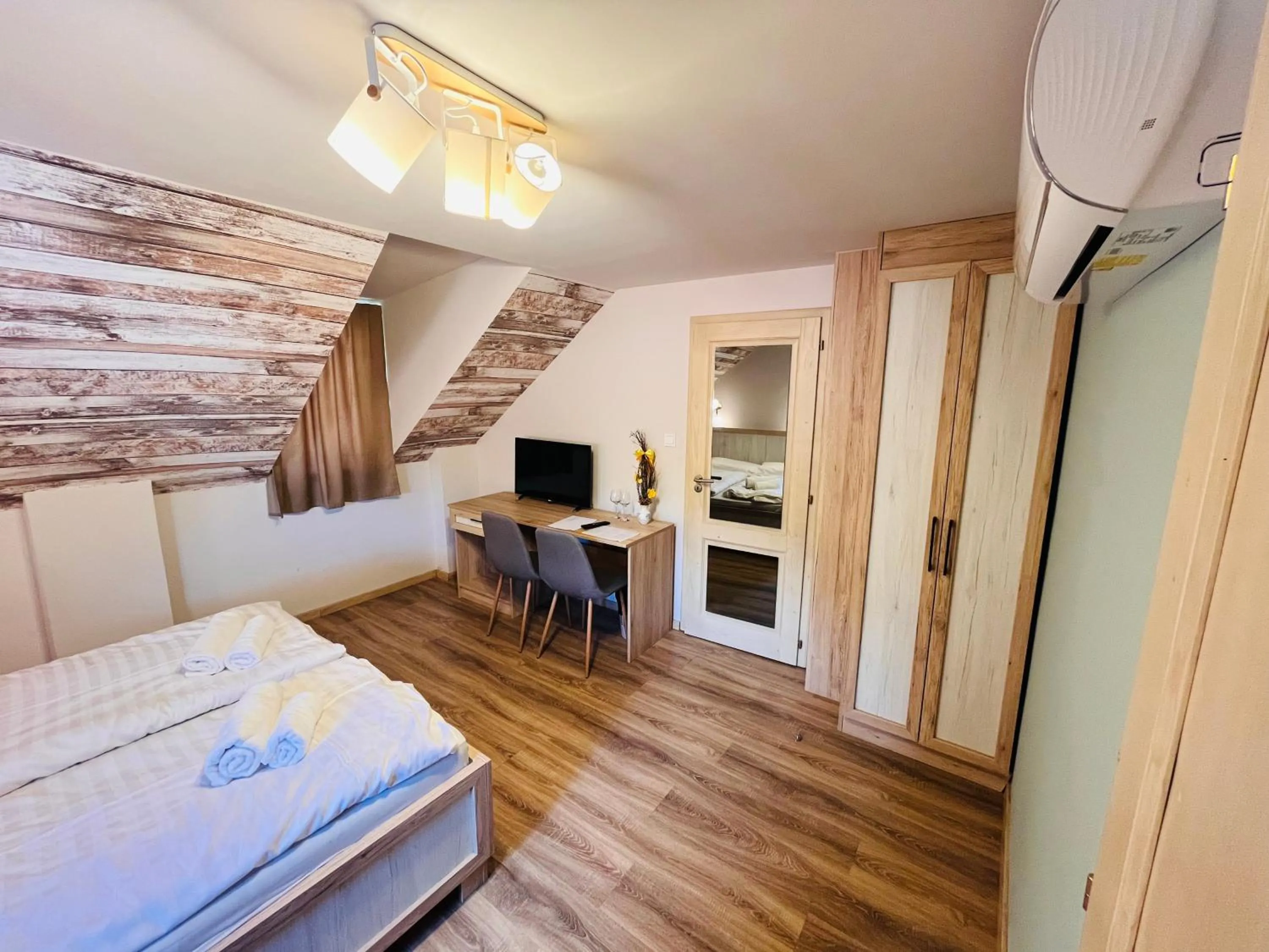 Bed in Mátyus Udvarház Kengyel Fogadó Eger