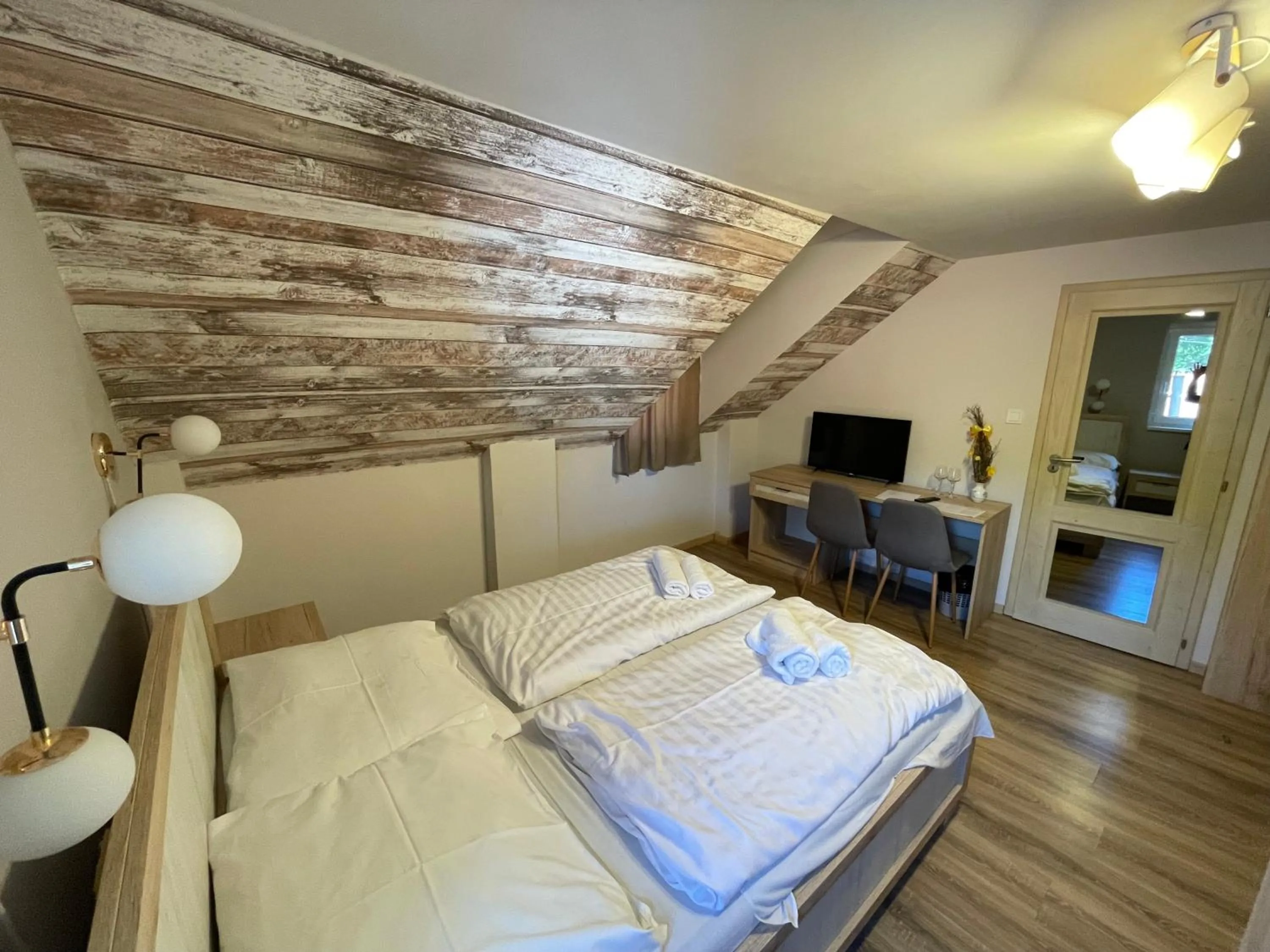 Mátyus Udvarház Kengyel Fogadó Eger