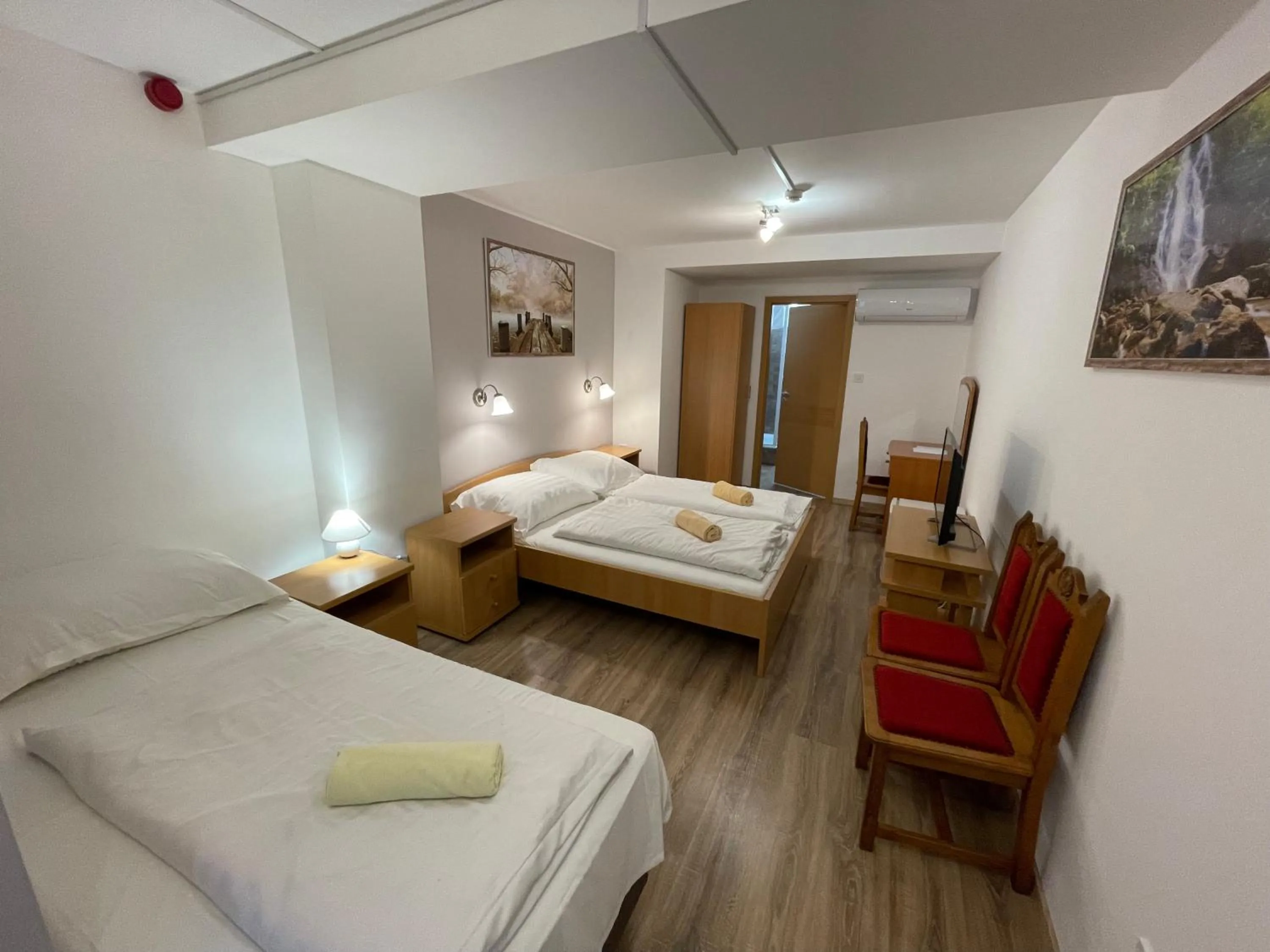 Mátyus Udvarház Kengyel Fogadó Eger