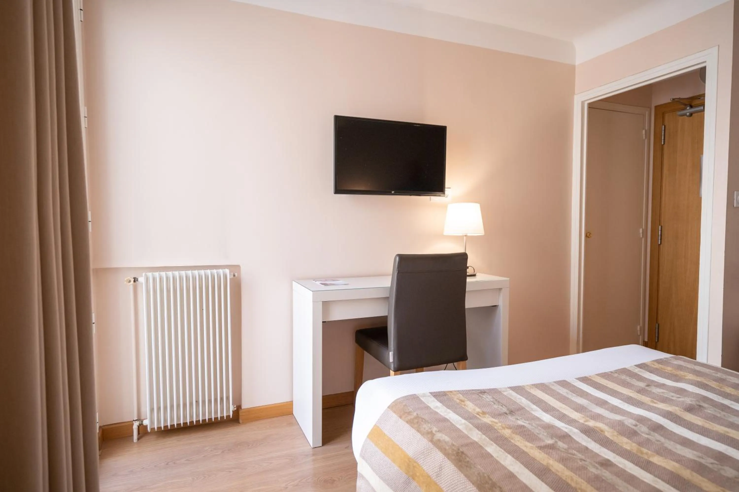 Bed in The Originals City, Hôtel Mondial, Perpignan