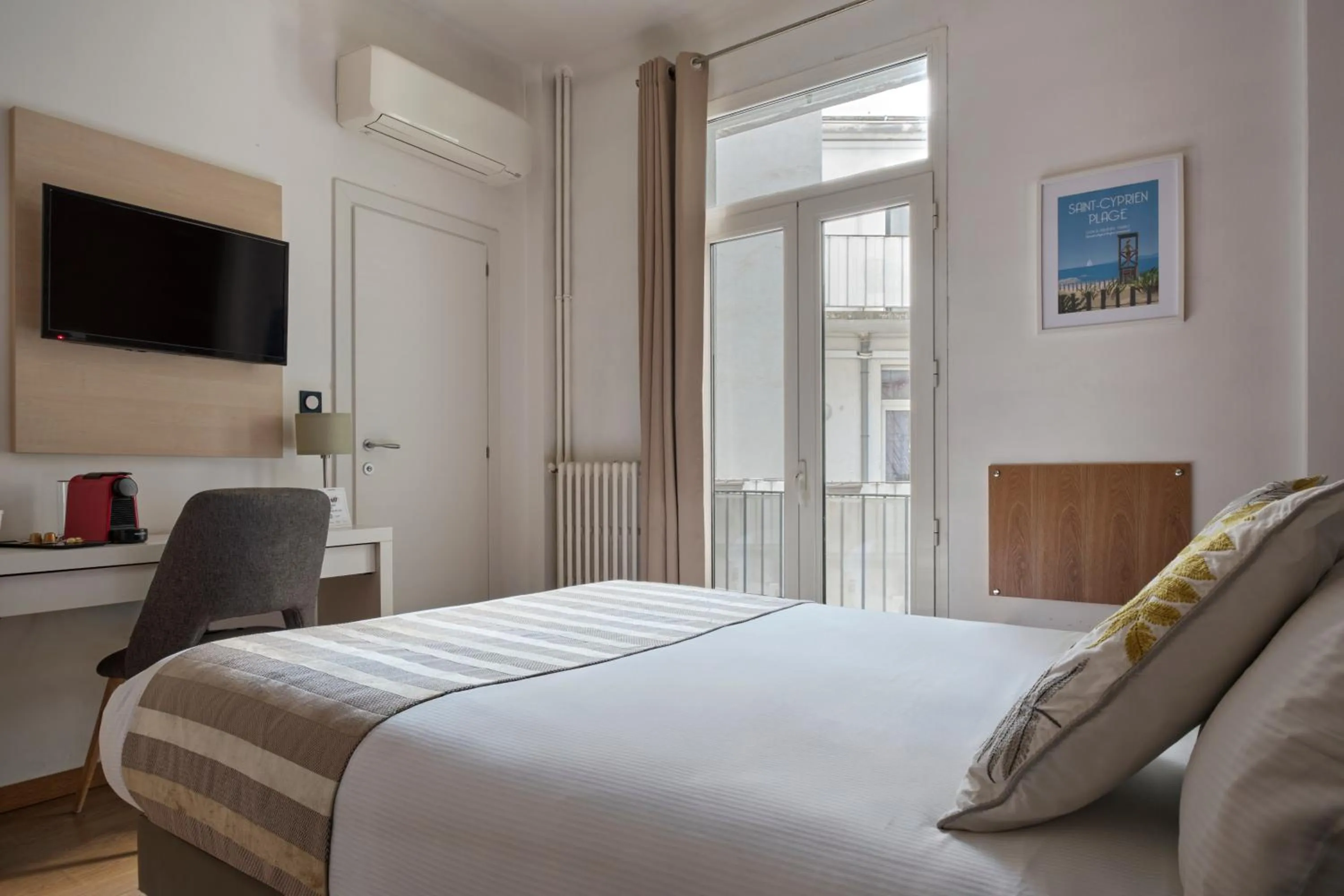 Bed in The Originals City, Hôtel Mondial, Perpignan