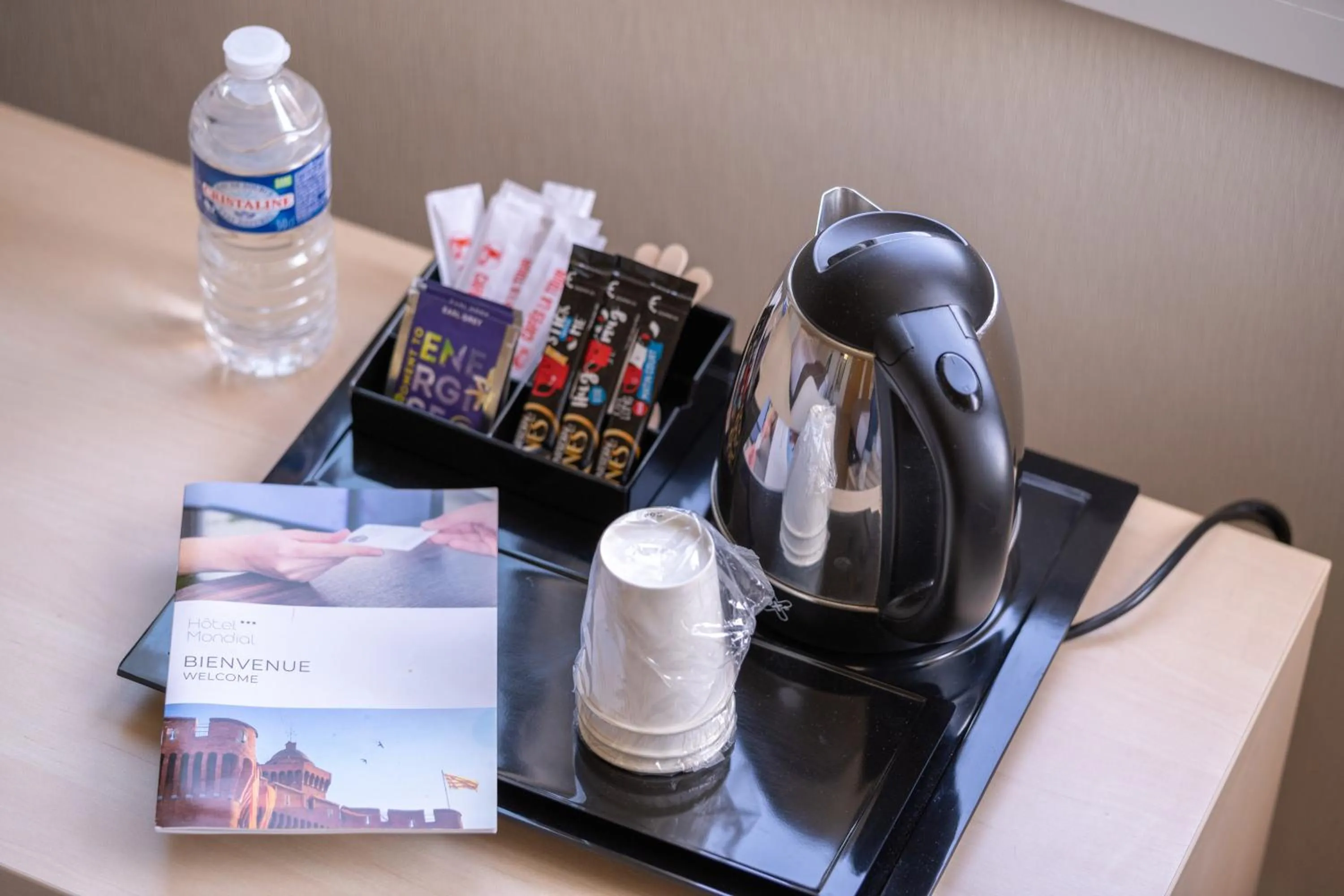 Coffee/tea facilities in The Originals City, Hôtel Mondial, Perpignan