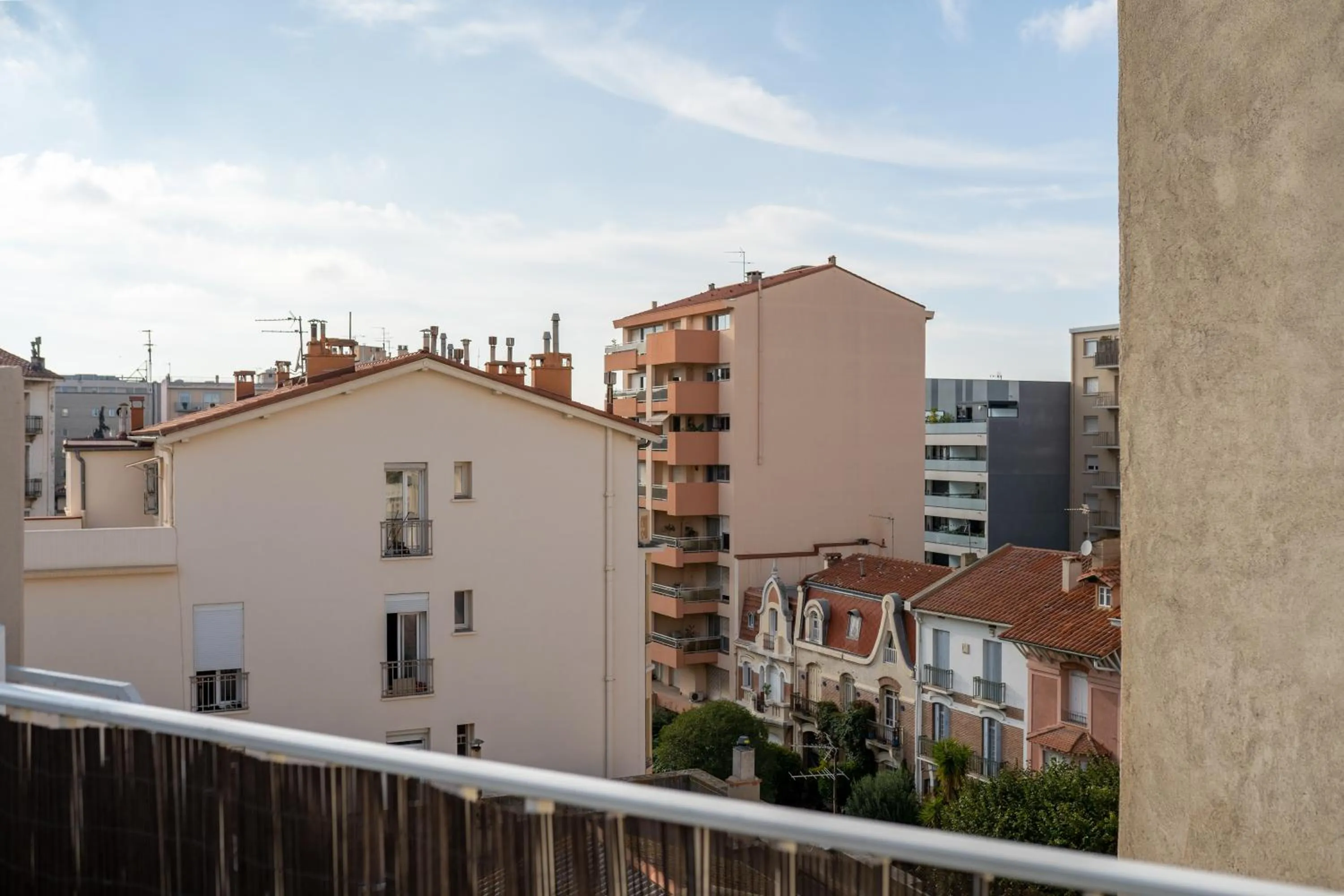 Neighbourhood in The Originals City, Hôtel Mondial, Perpignan