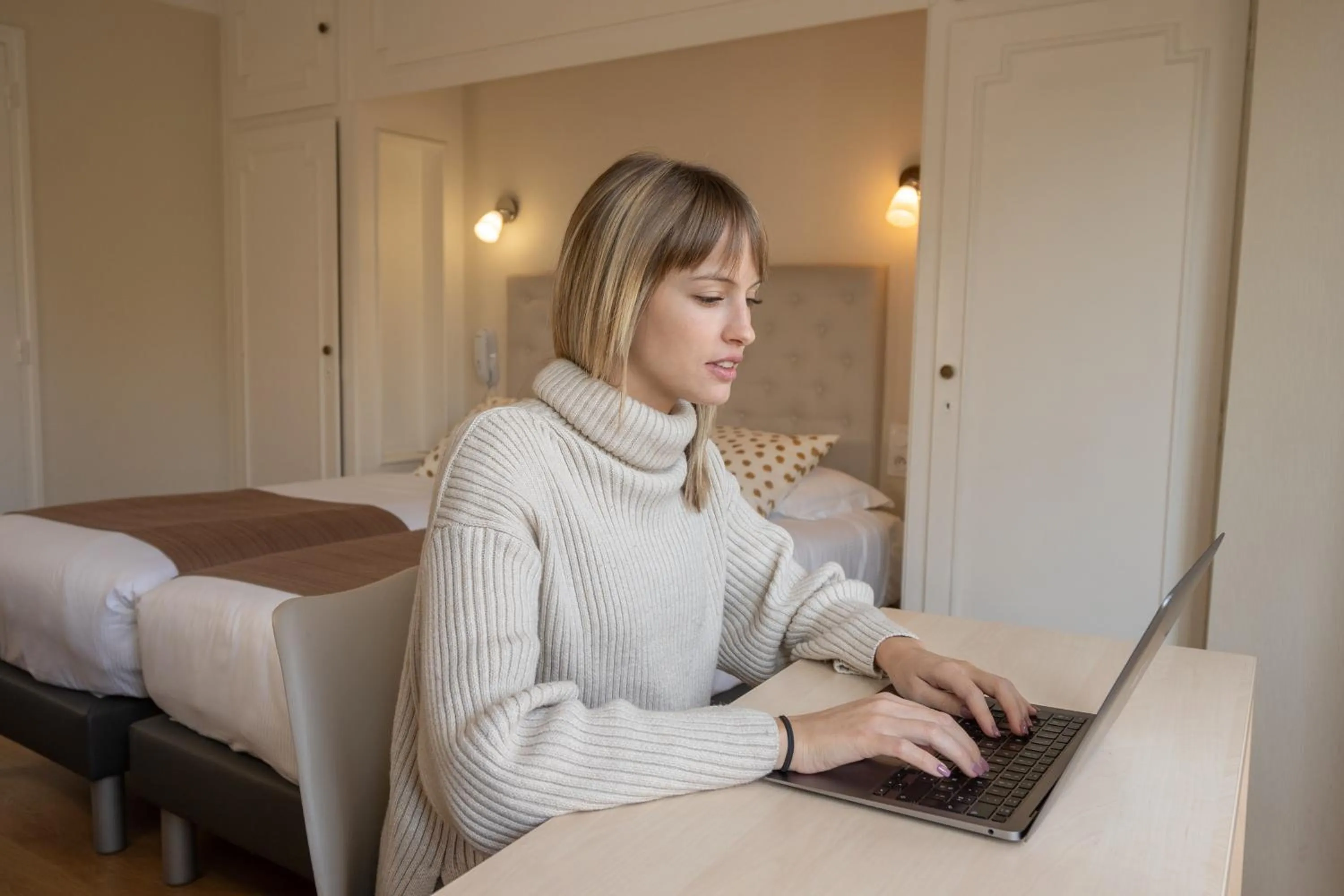 People, Bed in The Originals City, Hôtel Mondial, Perpignan