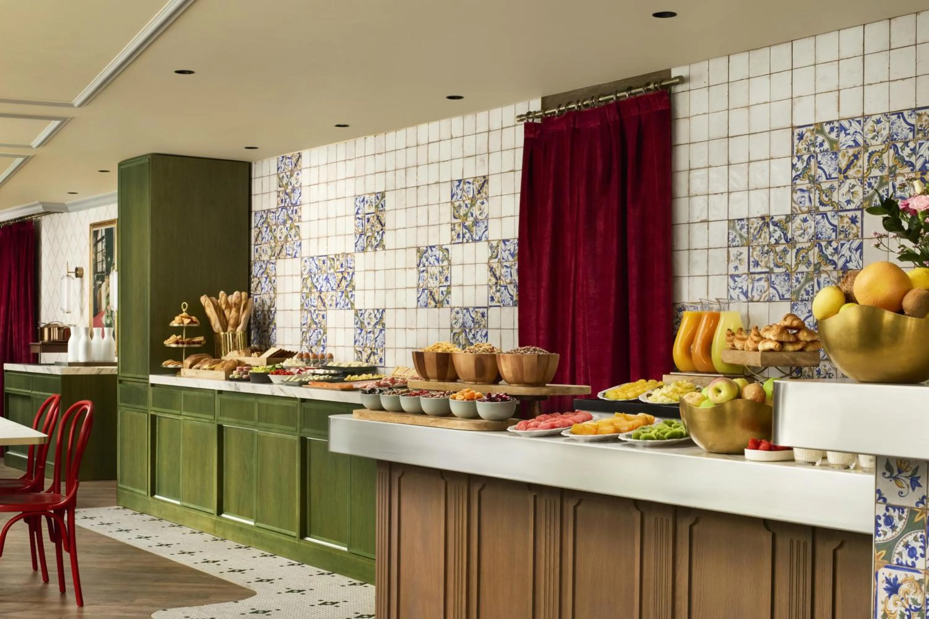 Breakfast in NH Collection Paris Ponthieu Champs-Élysées