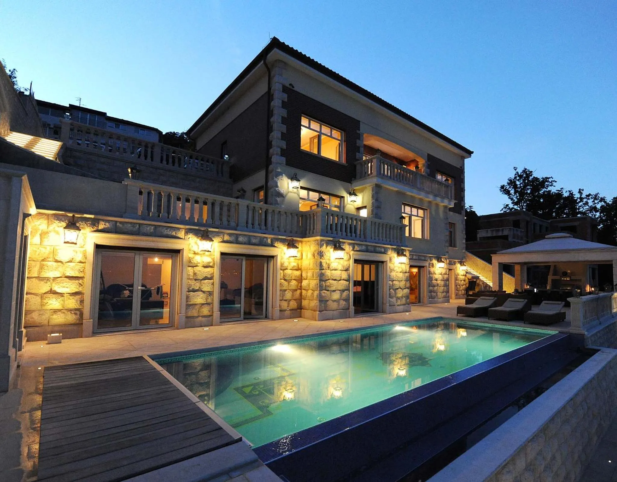Villa Isabella - Luxury with style right next to the beach, private pool and sea view