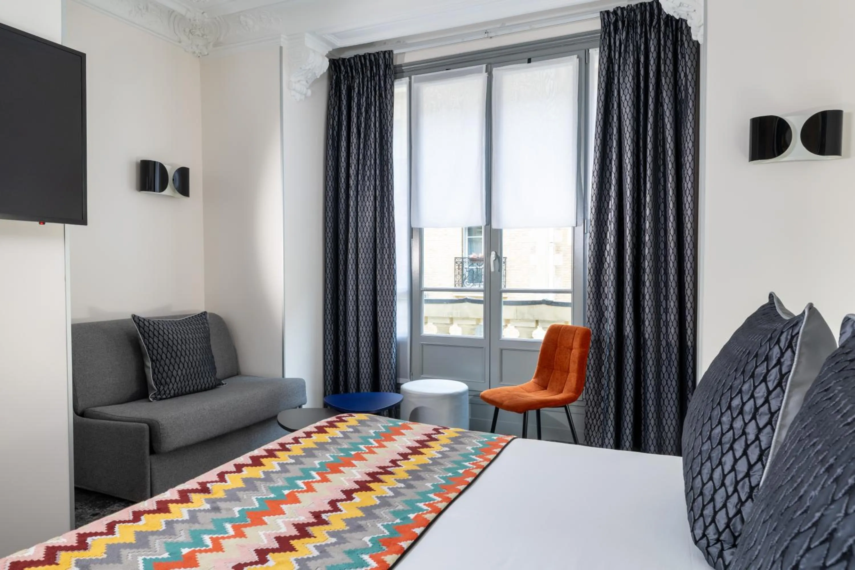 Bedroom, Bed in Palym