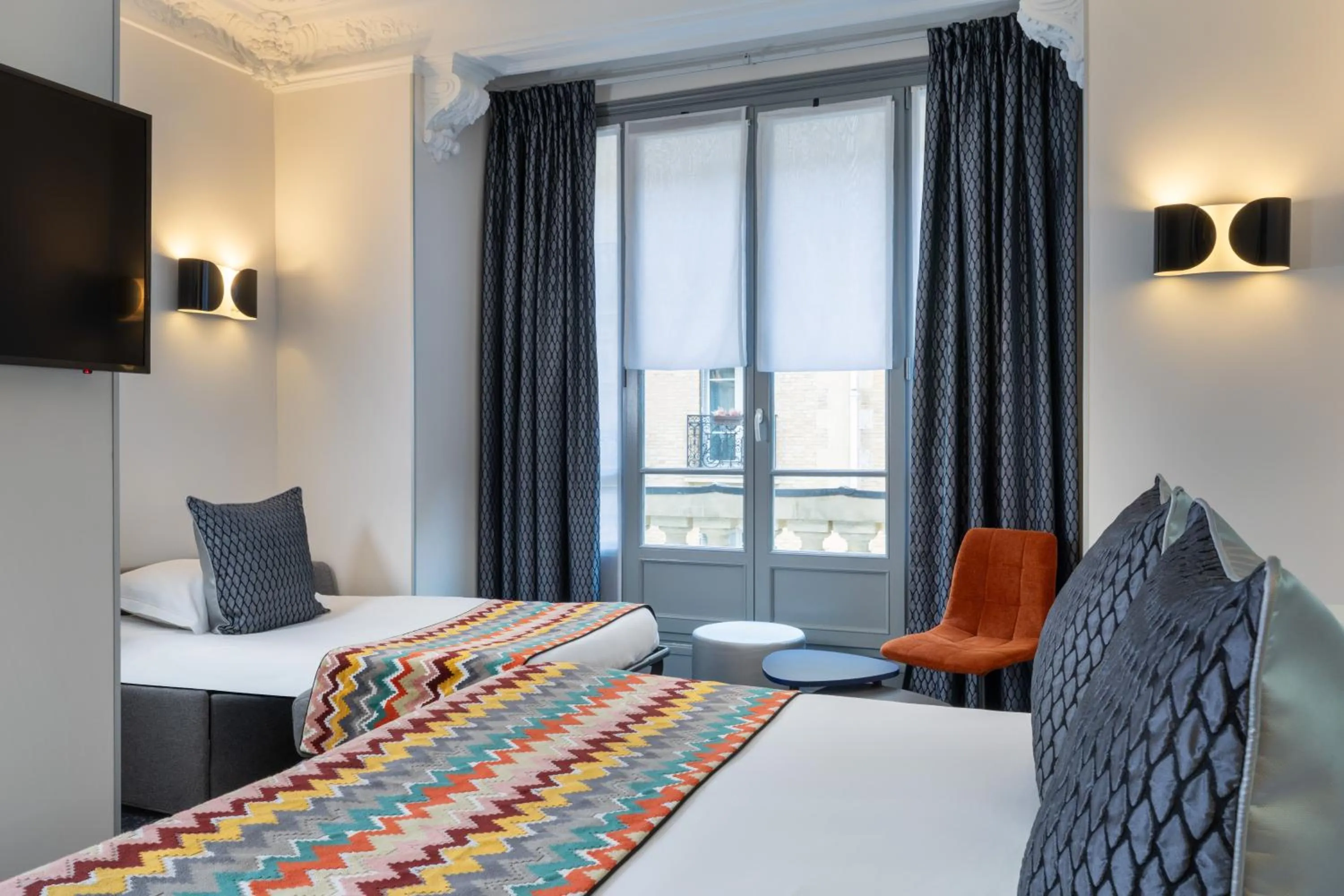 Bedroom, Bed in Palym