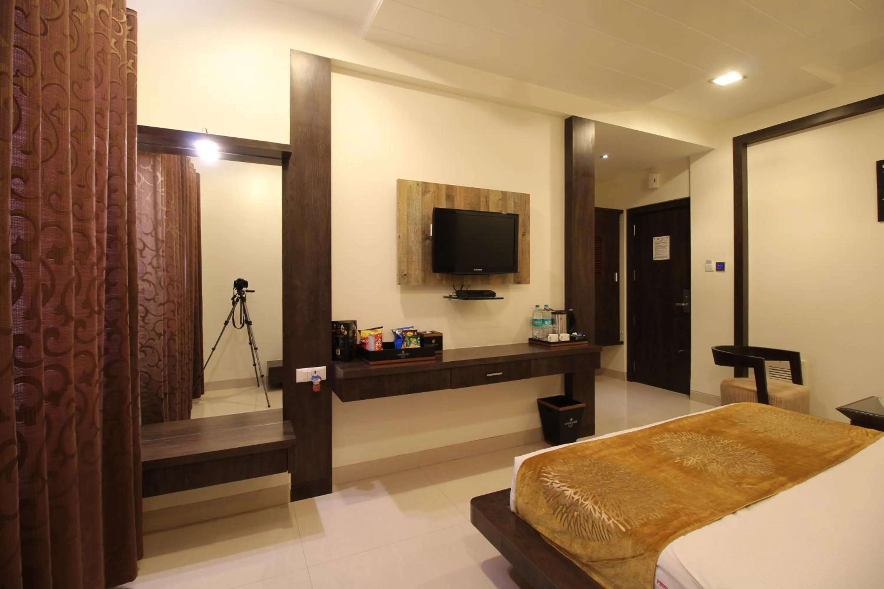 Bedroom, Bed in MARIGOLD-Newly Renovated Hotel