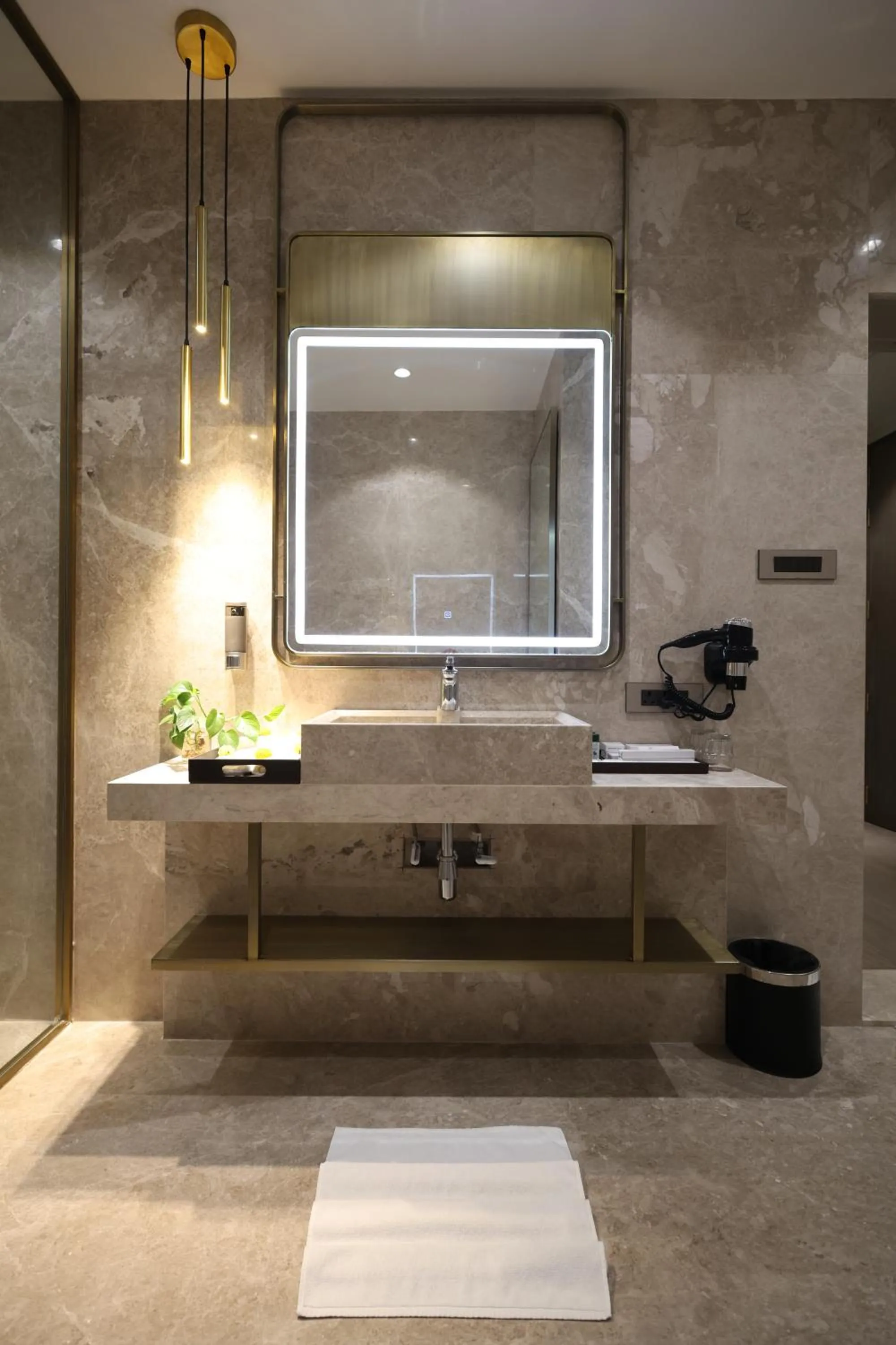 MARIGOLD-Newly Renovated Hotel