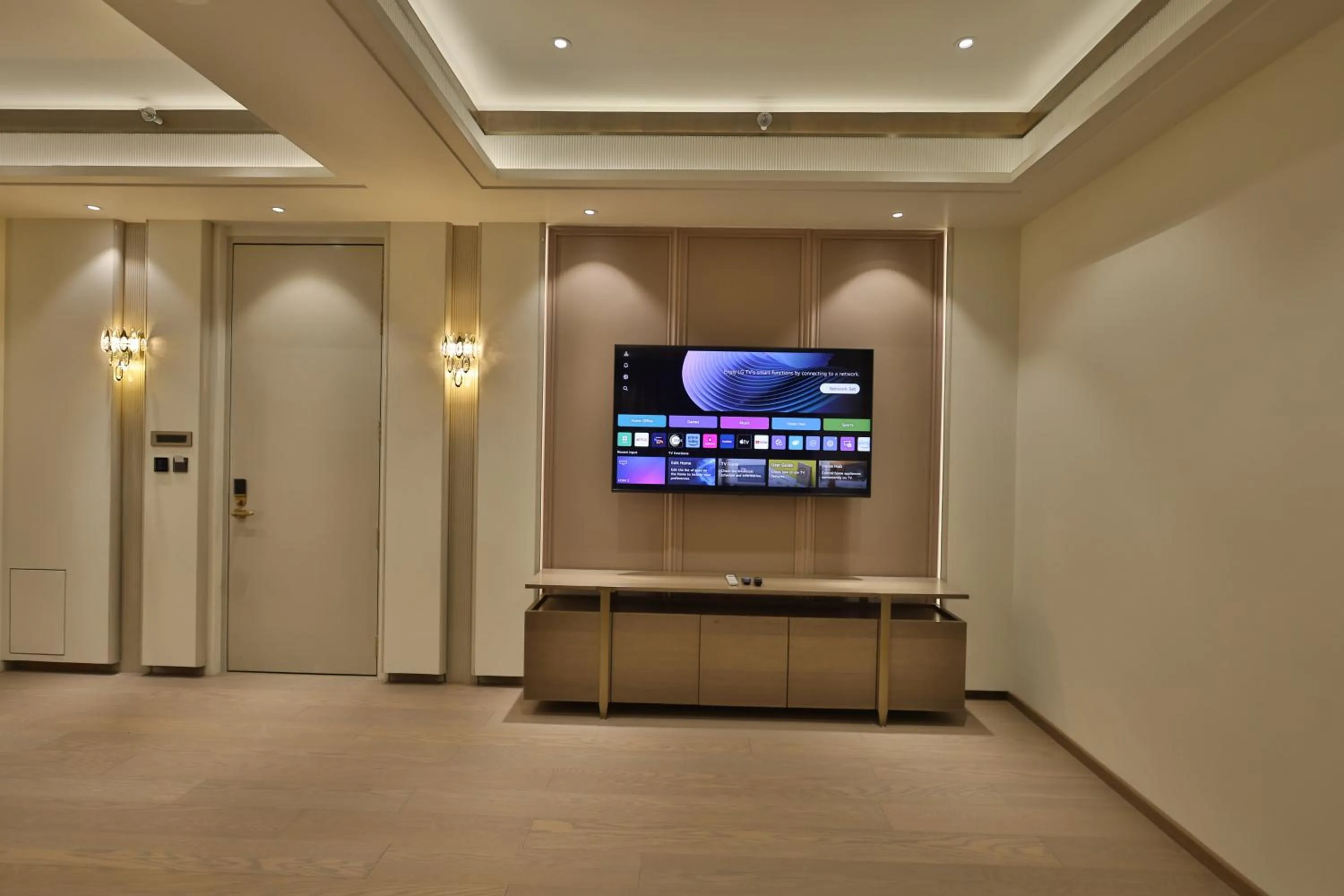 TV and multimedia in MARIGOLD-Newly Renovated Hotel
