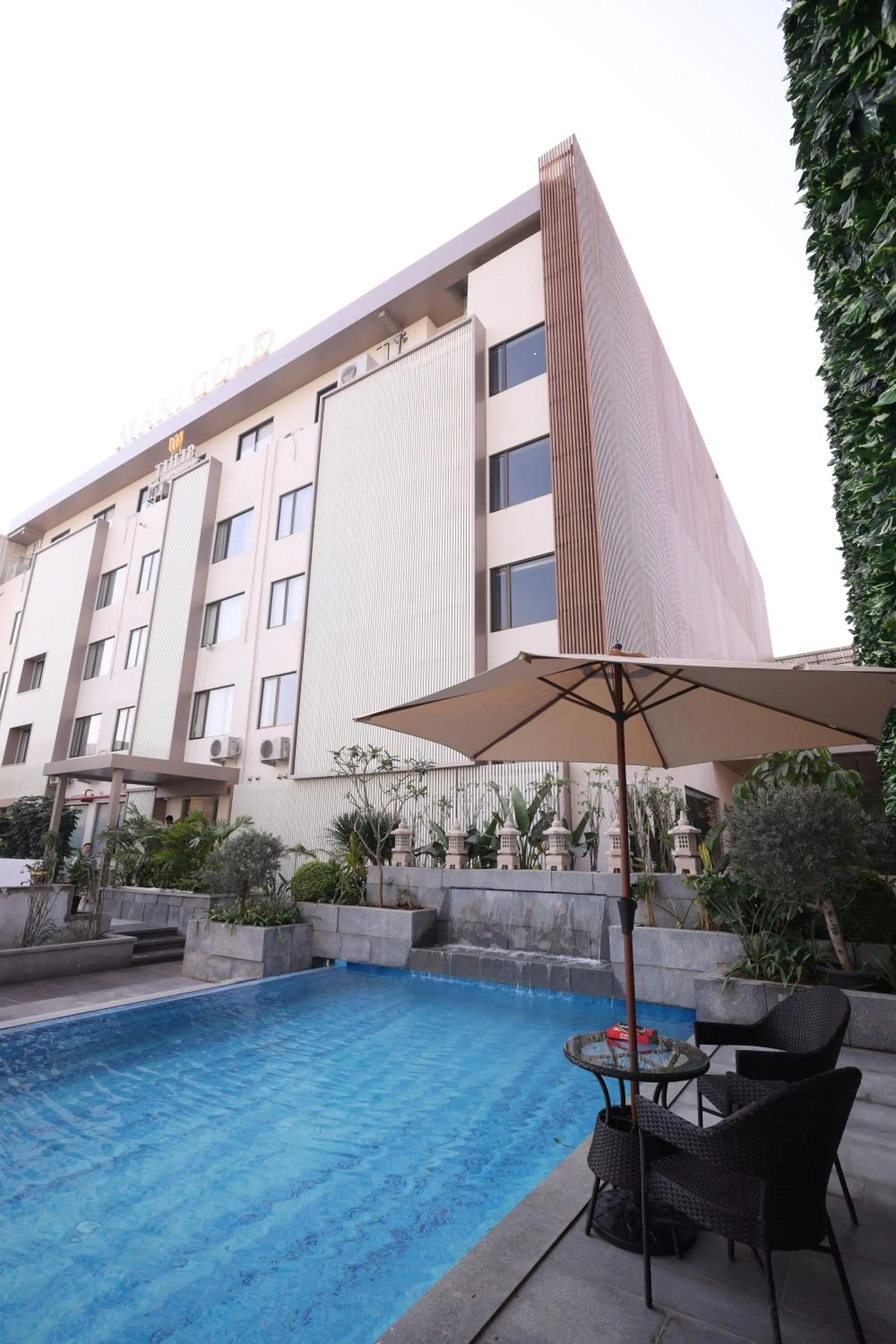 MARIGOLD-Newly Renovated Hotel