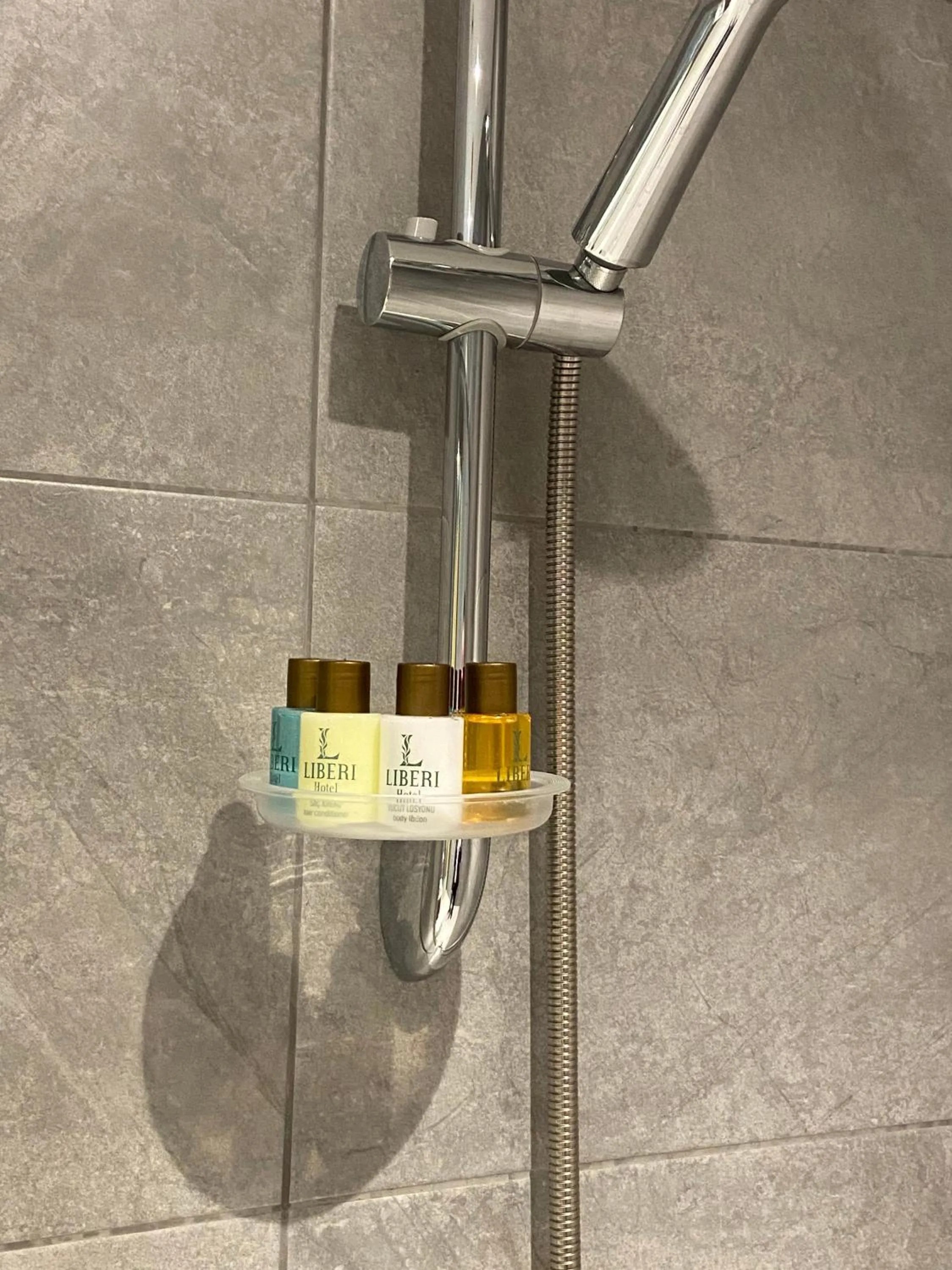 Shower in Liberi Hotel Taksim