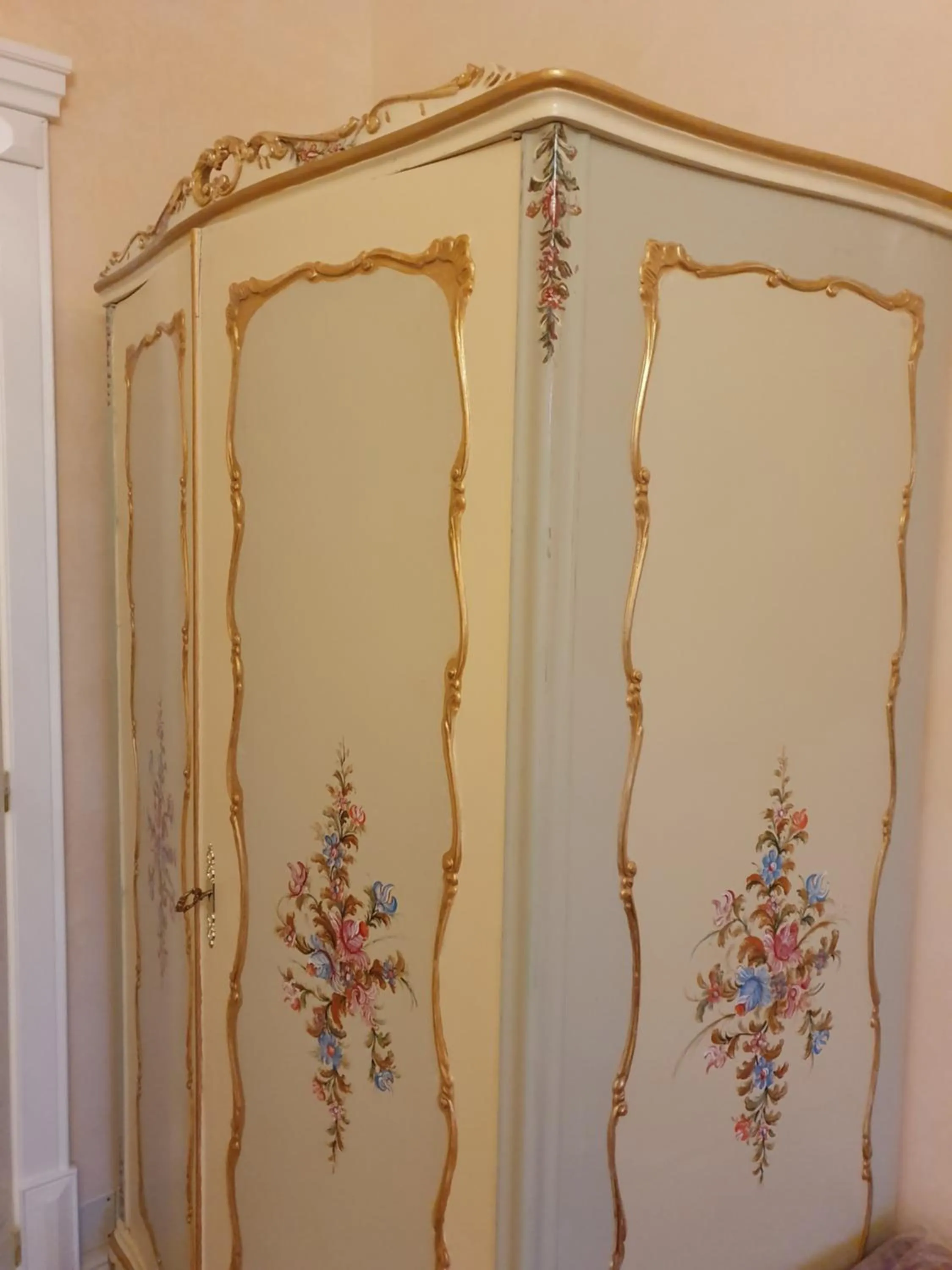 Bedroom in FD Luxury rooms