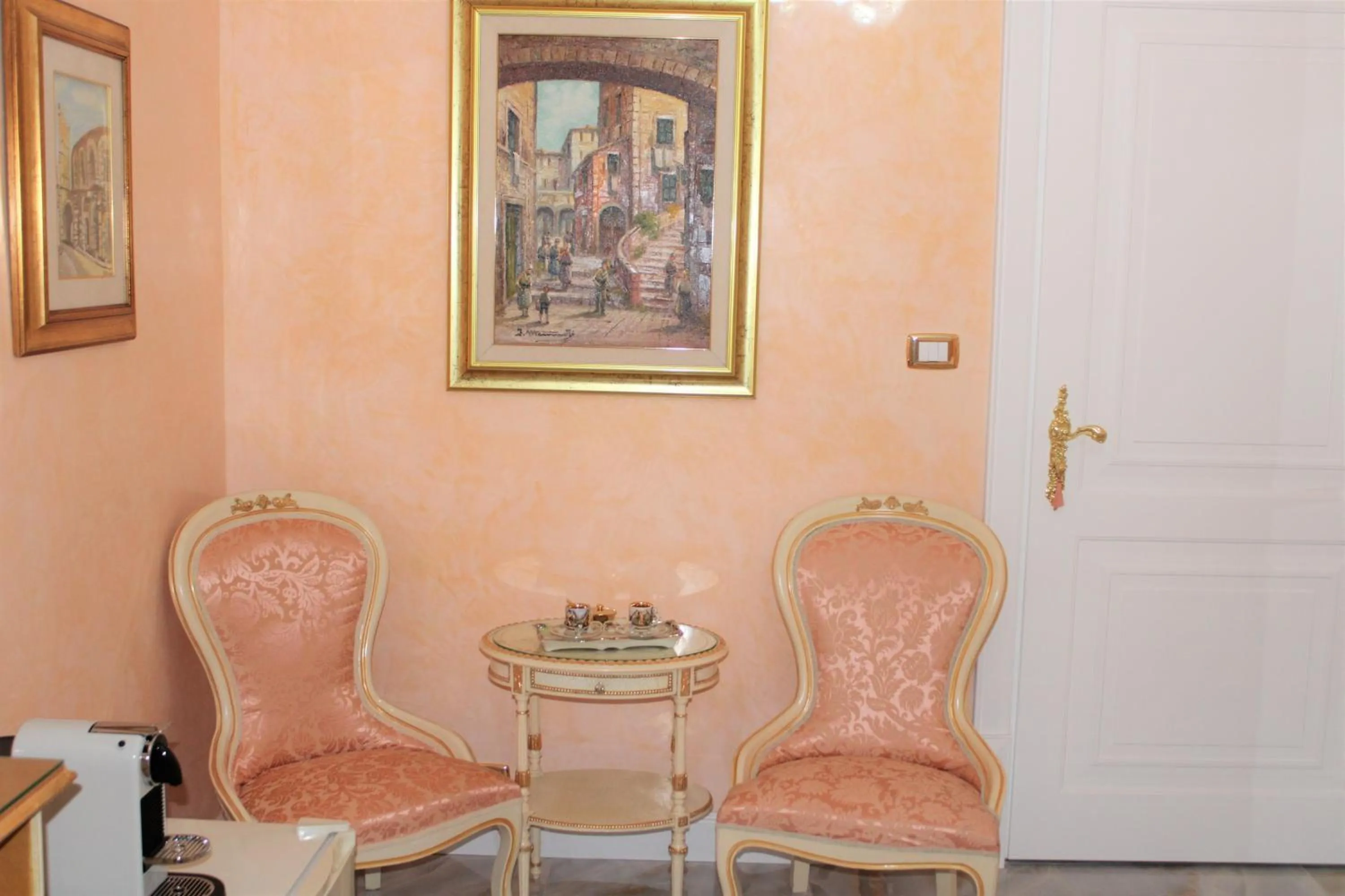 Coffee/tea facilities in FD Luxury rooms