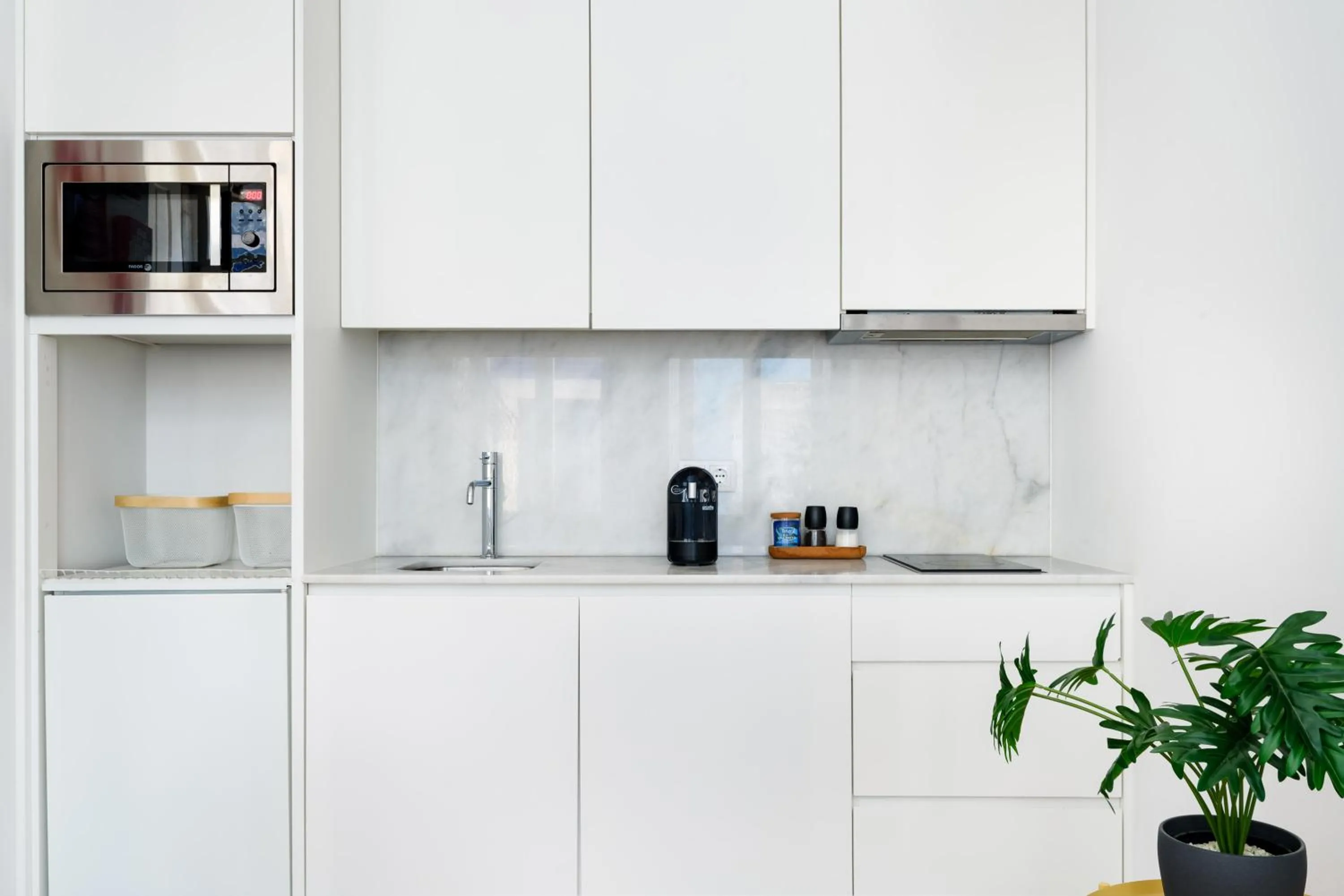 Spacious Duplex in Porto's Downtown • A/C