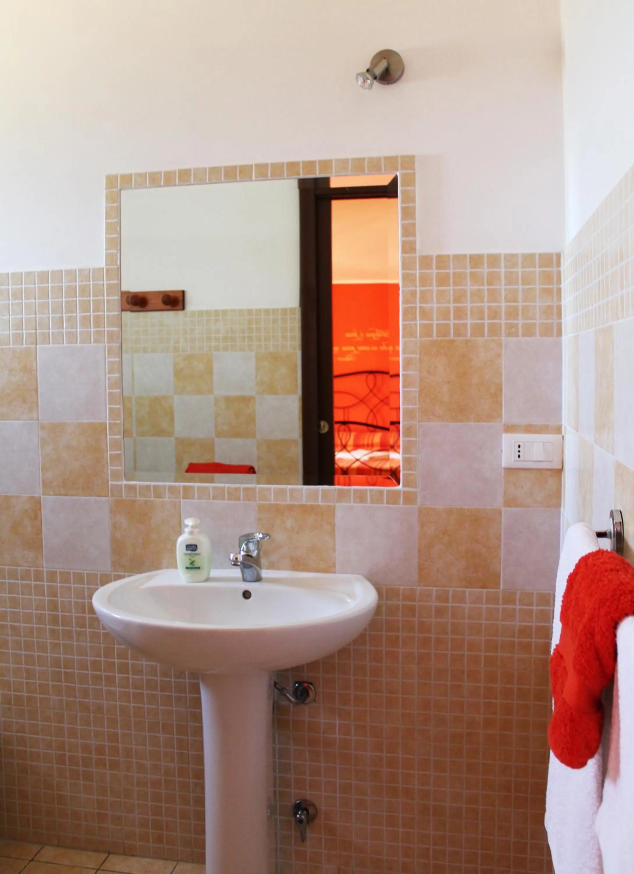 Bathroom in B&B L'alba Nel Golfo