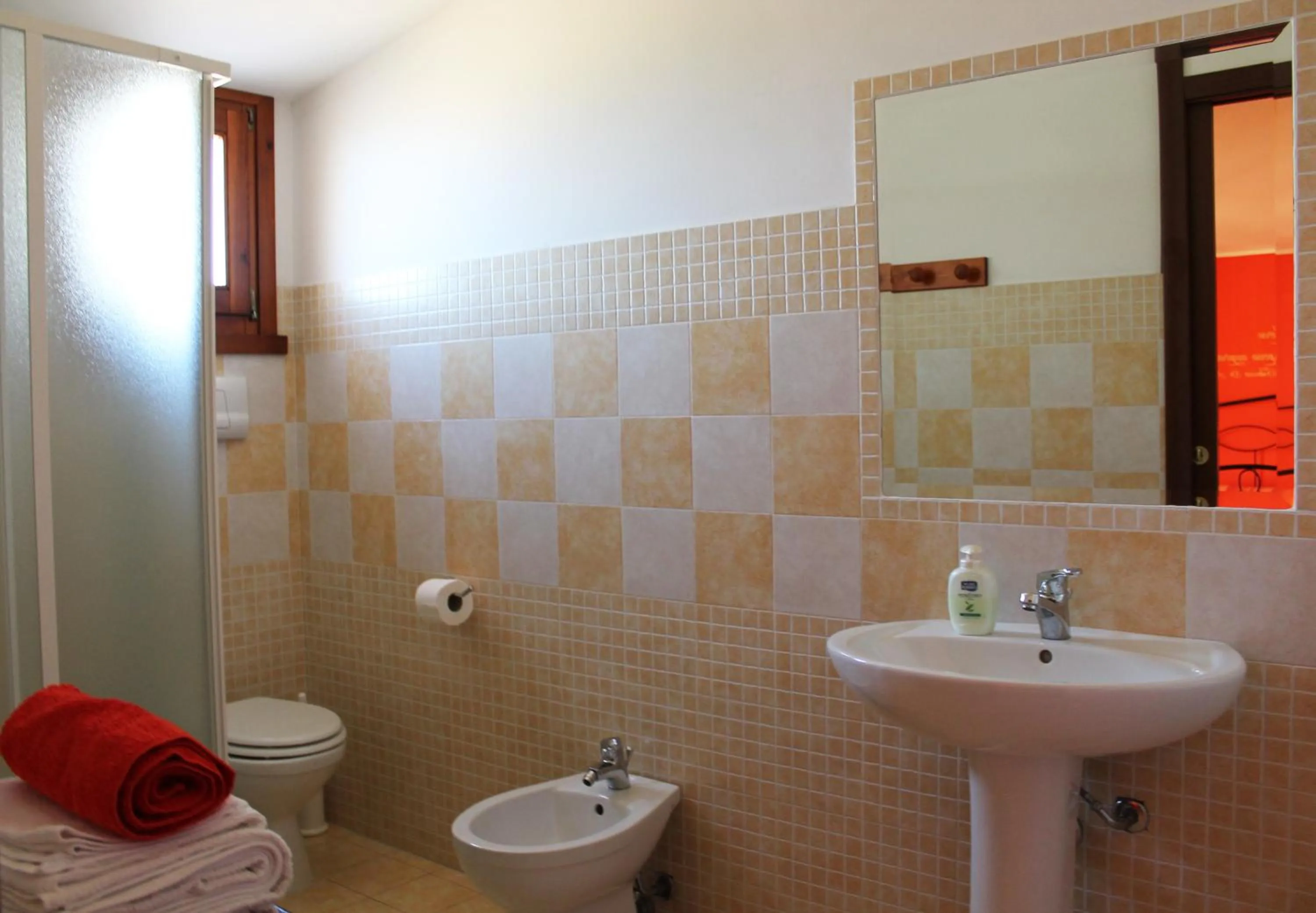 Bathroom in B&B L'alba Nel Golfo