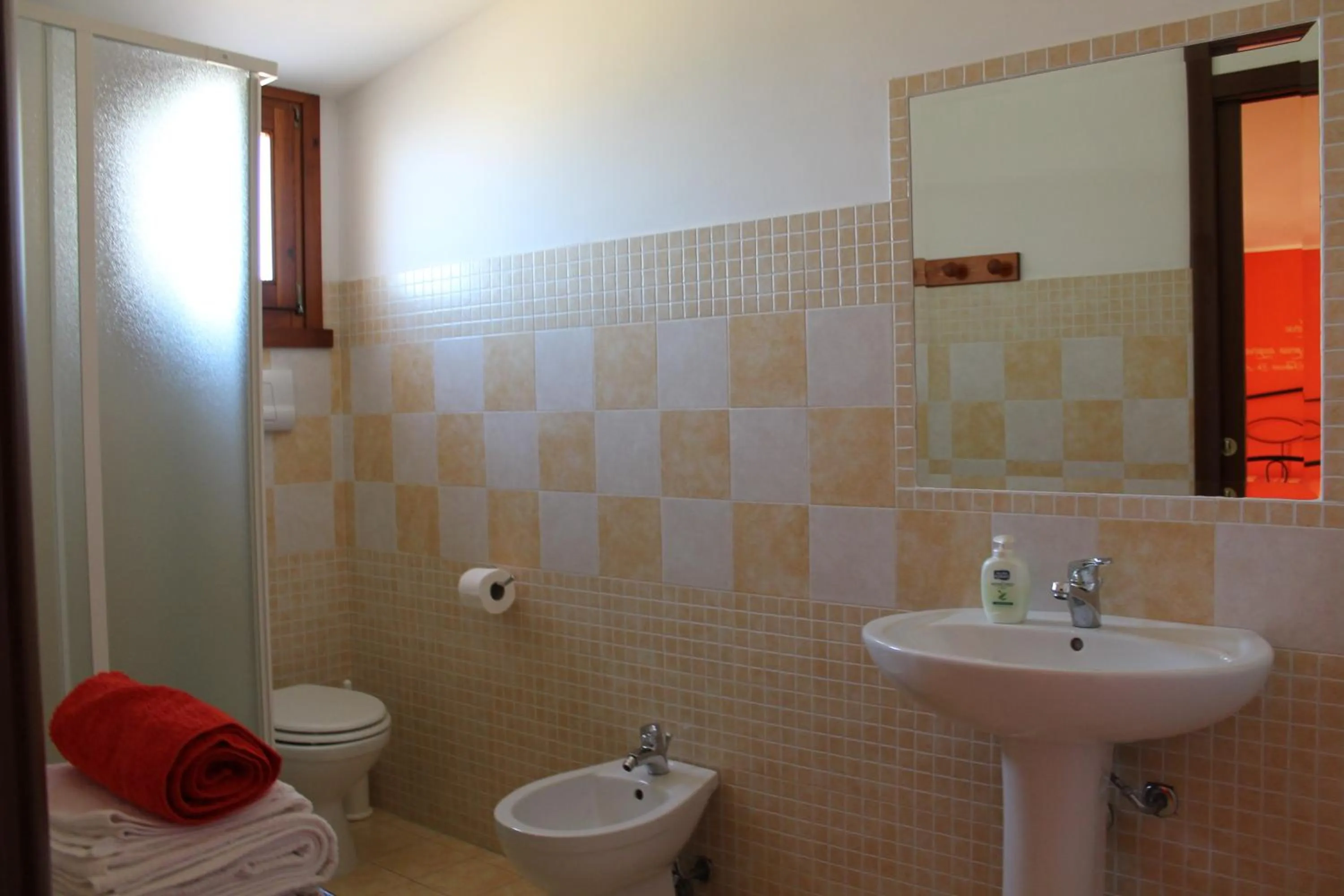 Bathroom in B&B L'alba Nel Golfo