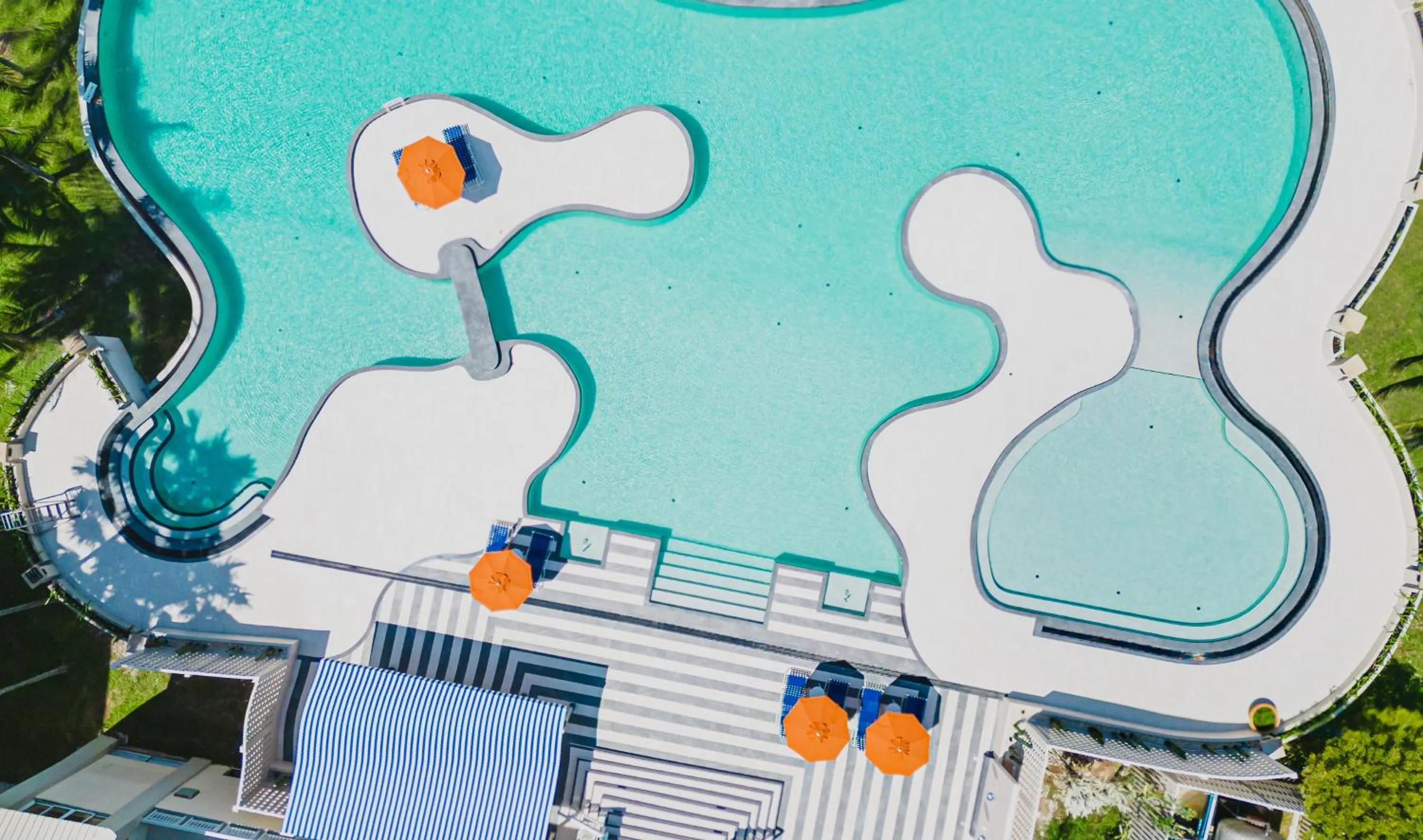 Swimming pool in Pattana Sports Resort