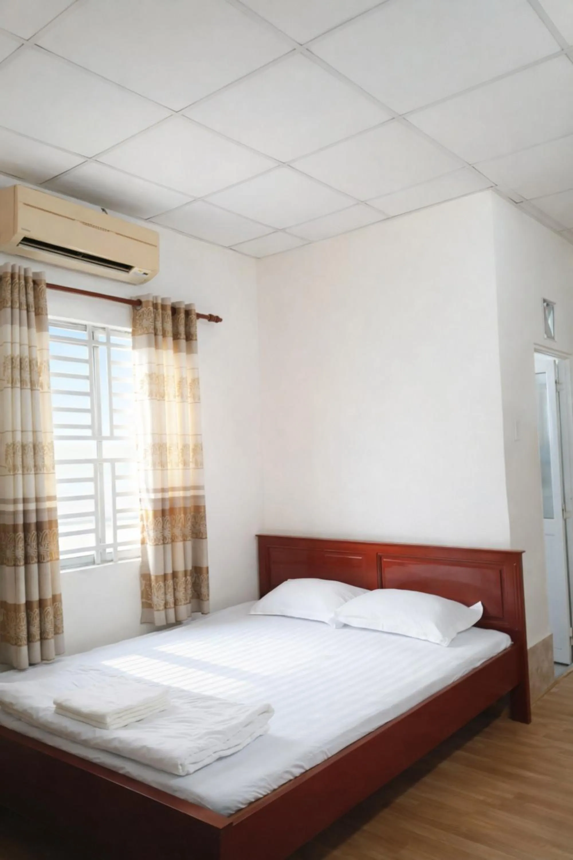 Photo of the whole room, Bed in Sugar Motel