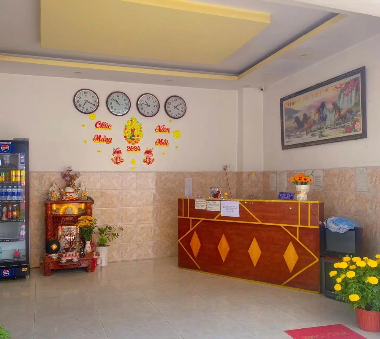 Property building in Sugar Motel