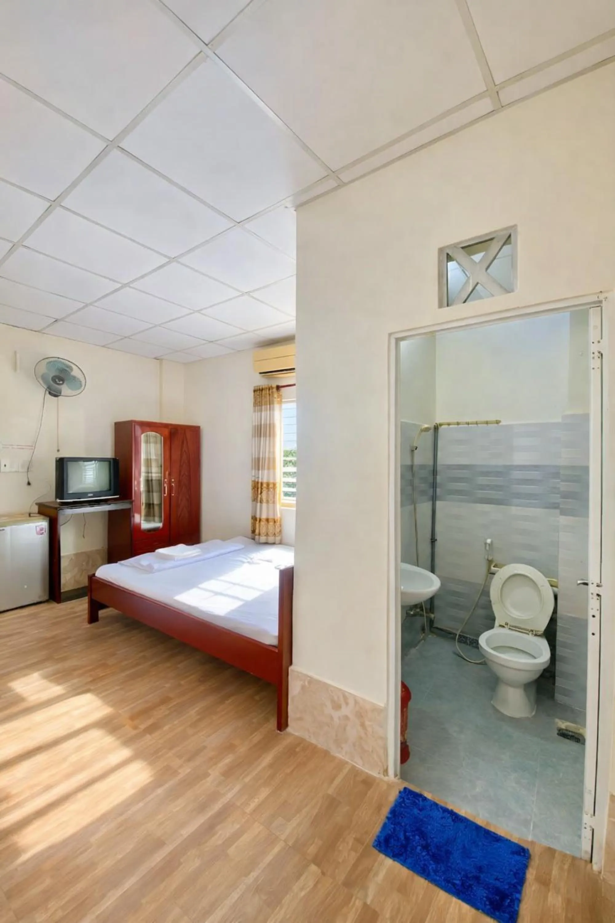 Photo of the whole room, Bed in Sugar Motel