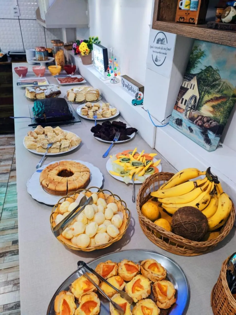 Continental breakfast in Pousada Graff