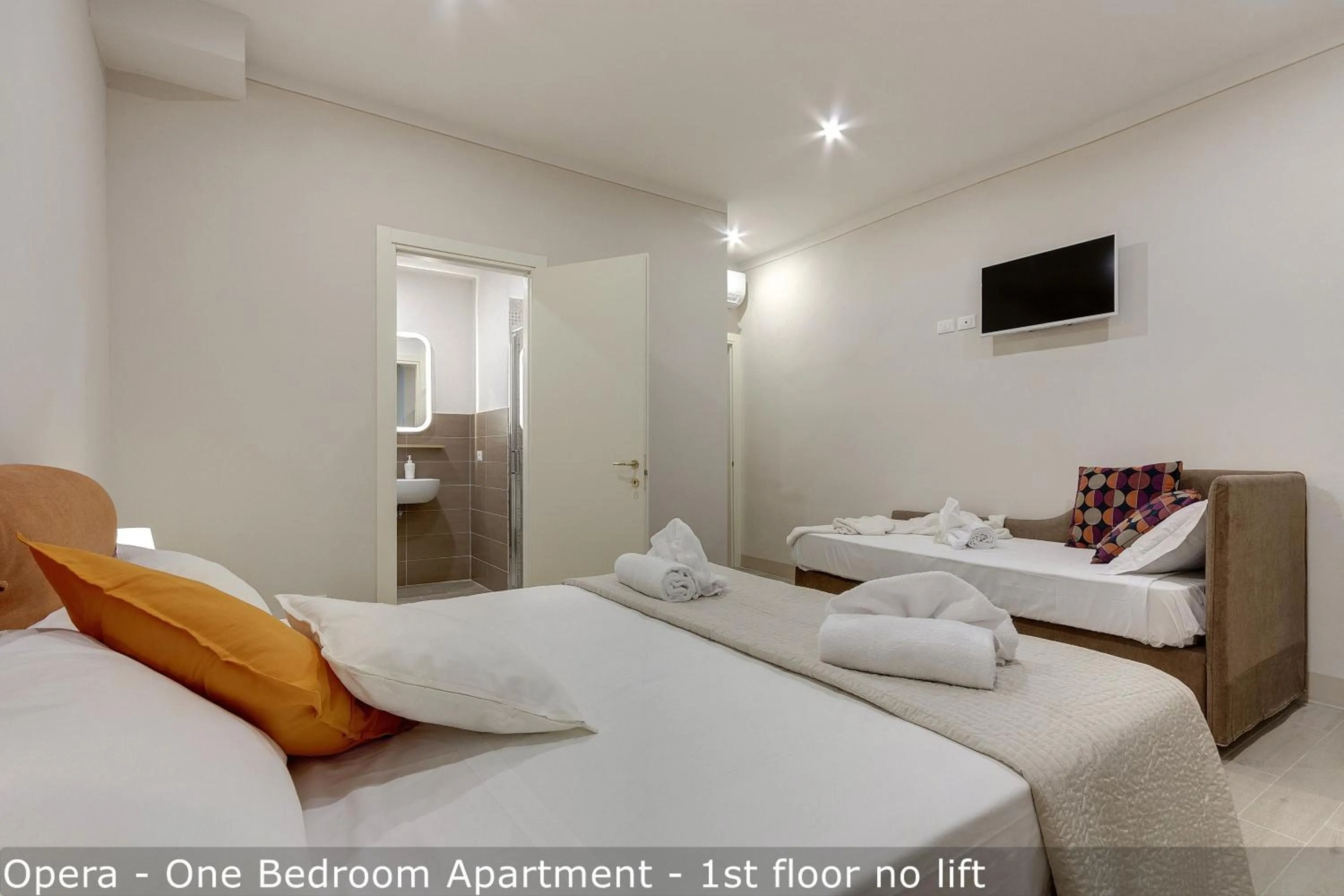  One-Bedroom Apartment - First Floor in Opera - Sinfonia - Minuetto - Melody Apartments by Mamo Florence