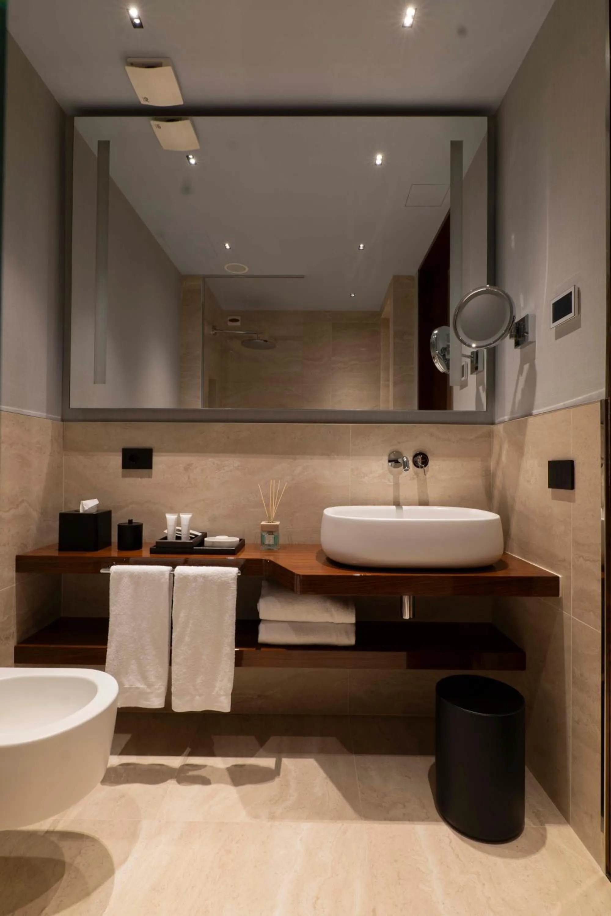 Bathroom in Albergo Yacht Club Marina Di Loano