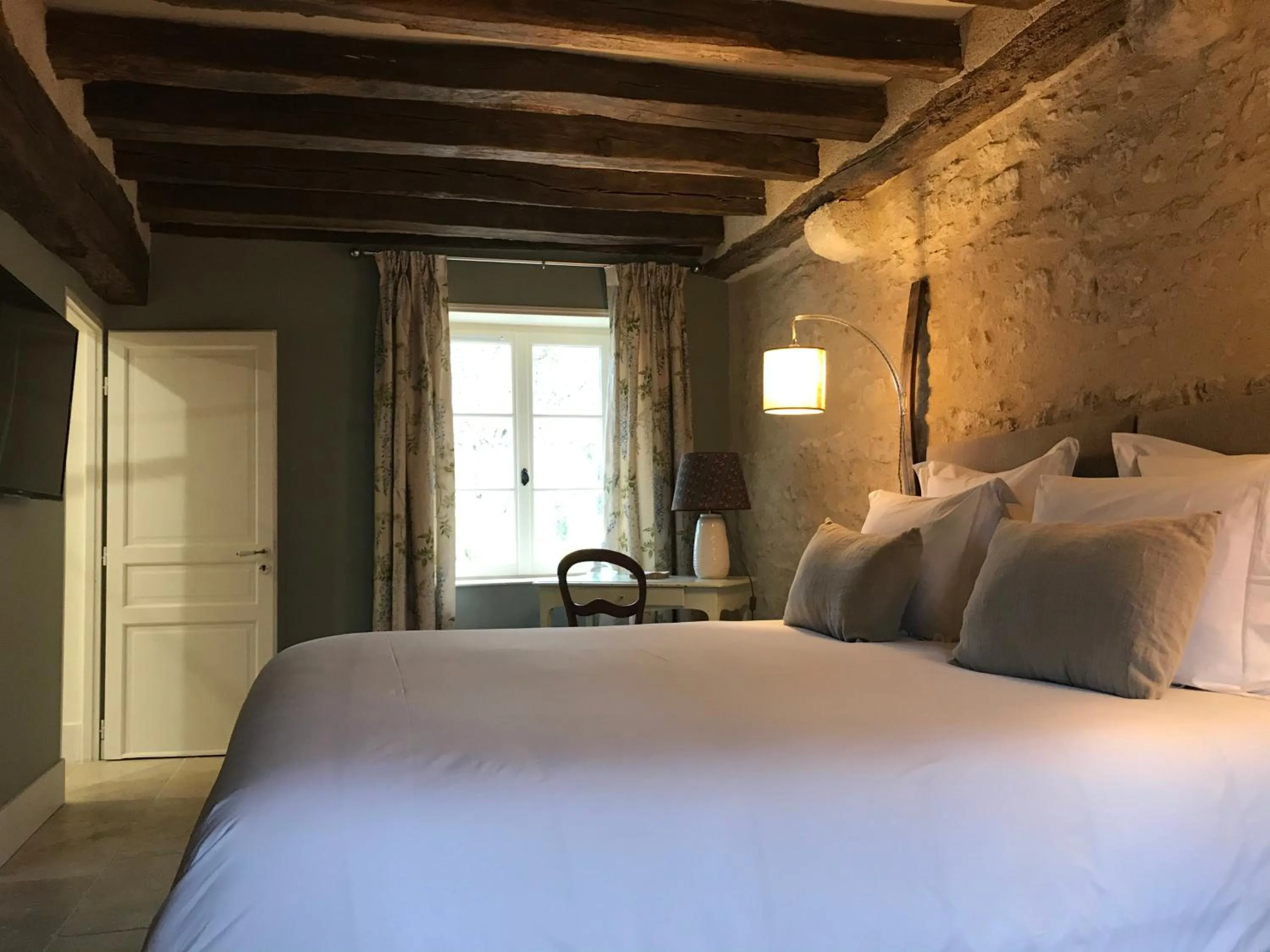 Bed in COLIVAULT