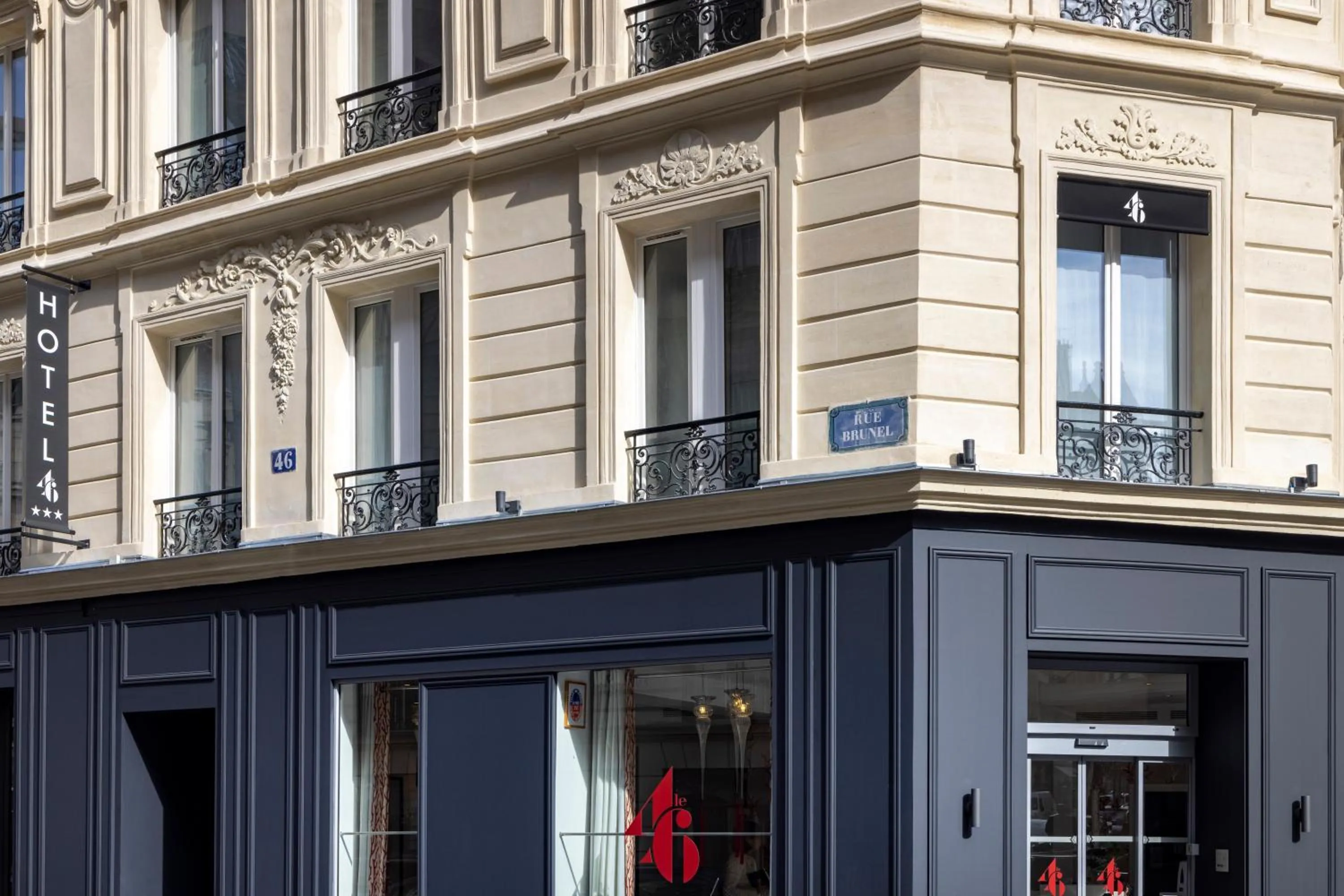 Facade/entrance in Hotel le 46