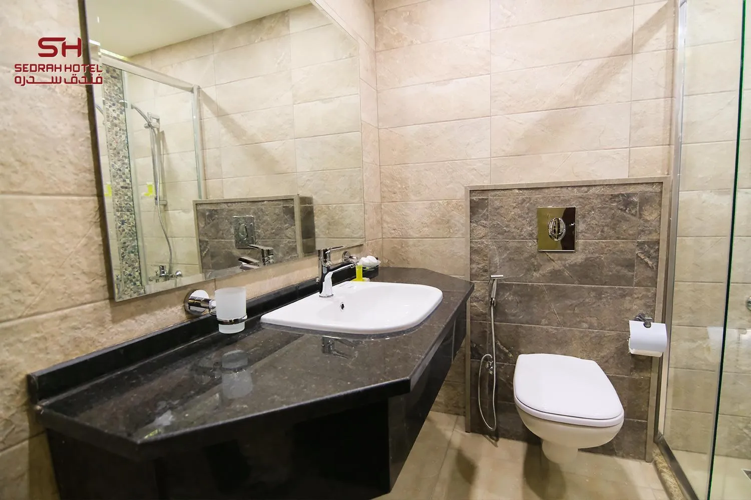 Bathroom in Sedrah Hotel
