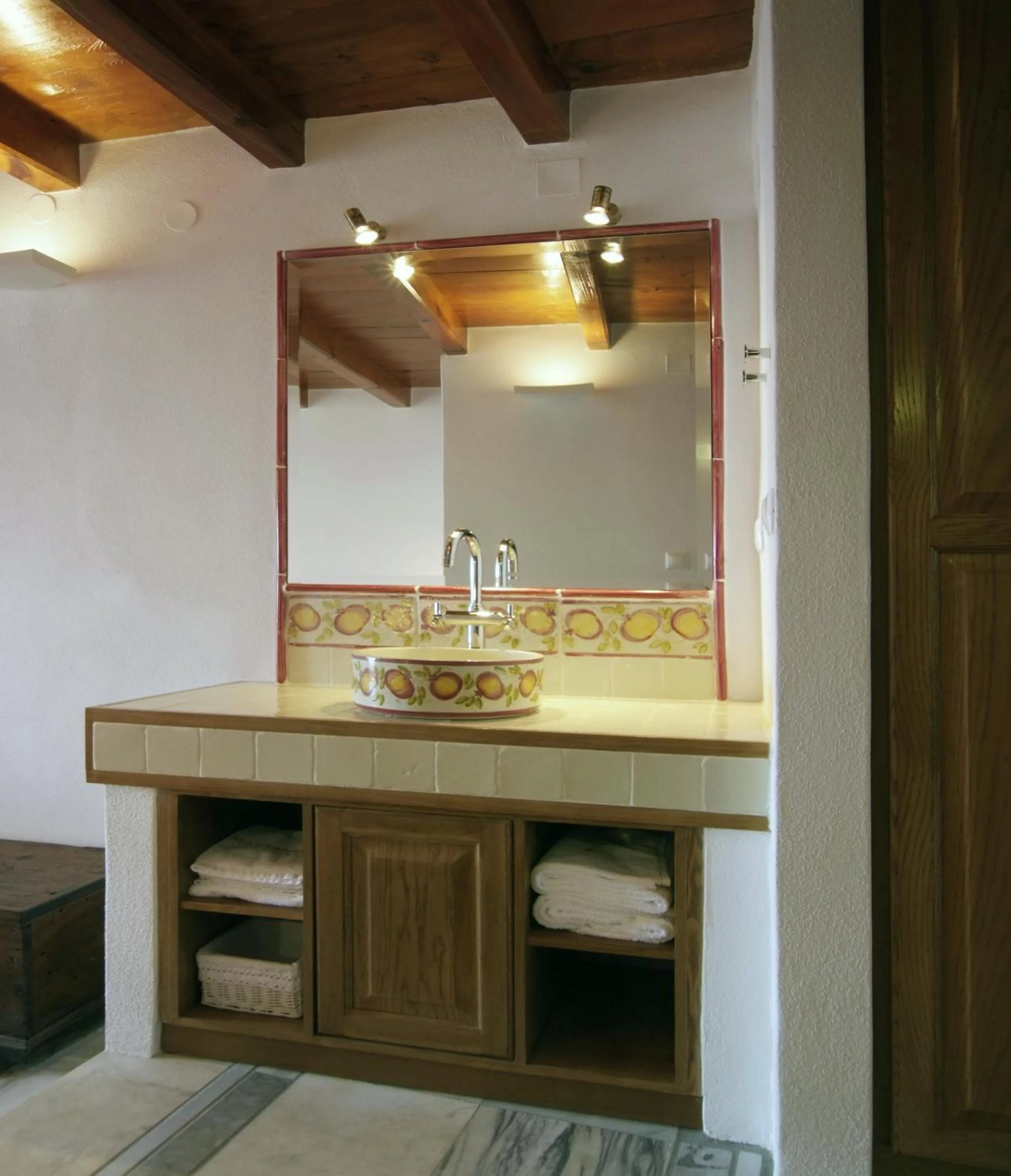 Bathroom in Malvasia Traditional Hotel