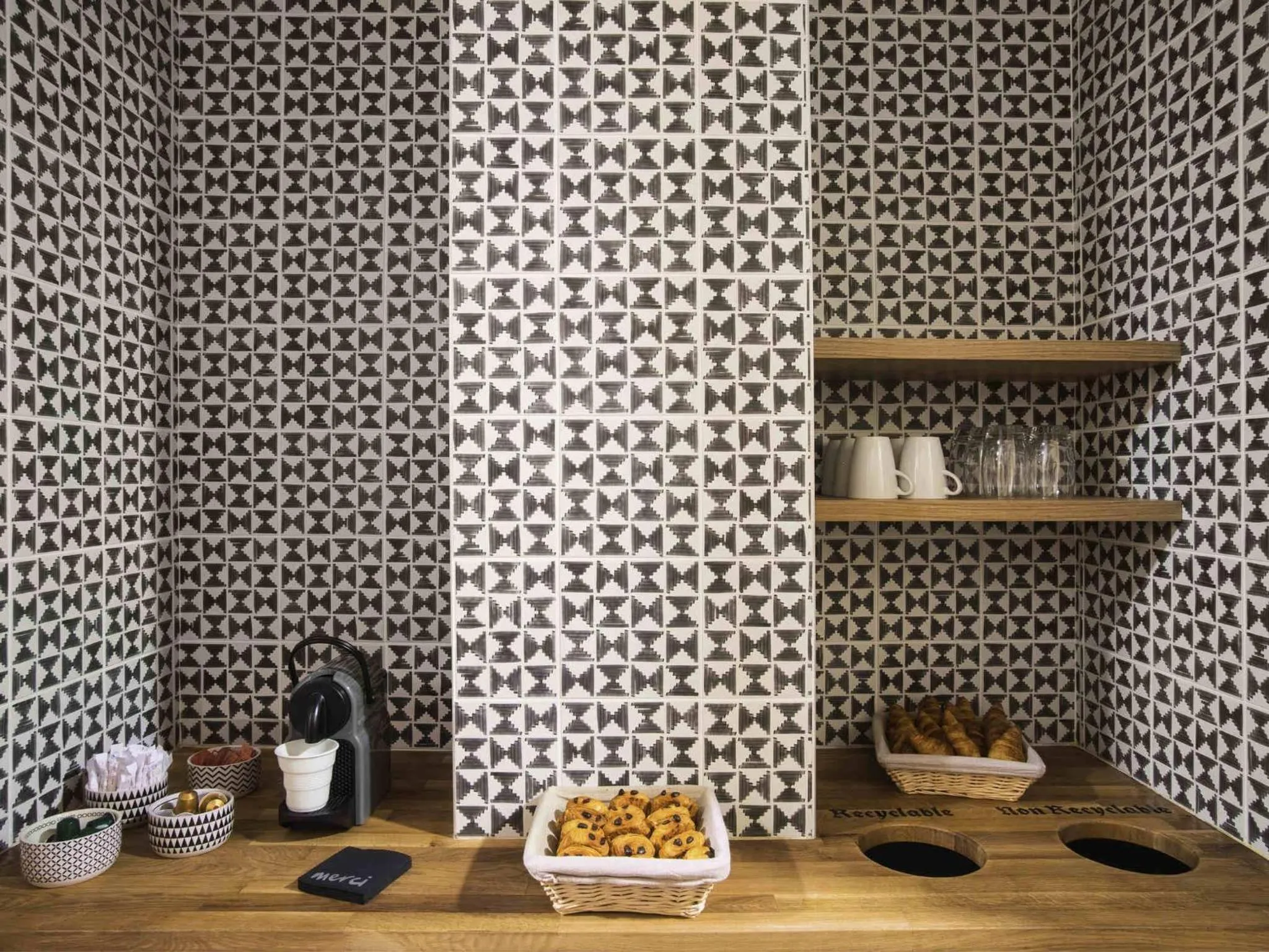 Meeting/conference room in ibis Styles Carcassonne La Cité