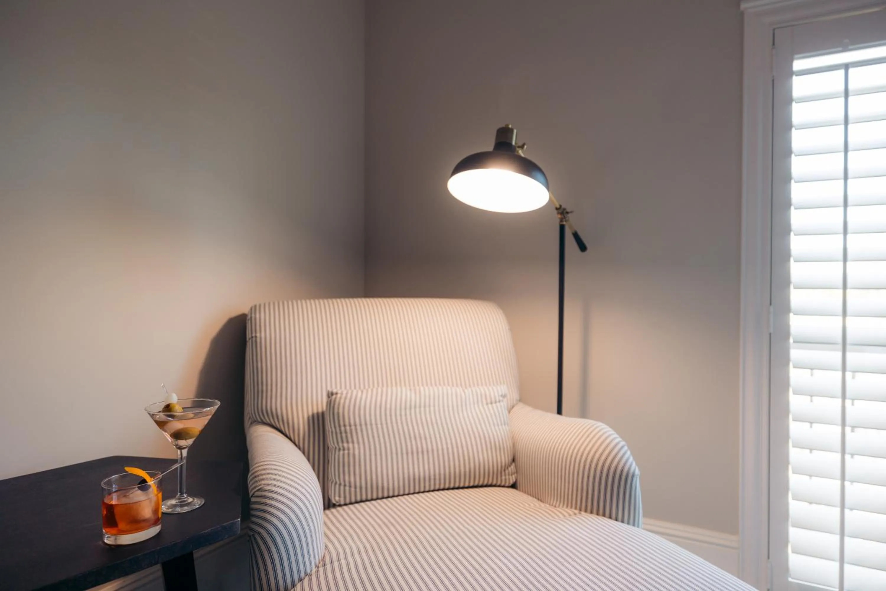 Seating area, Bed in Hotel Winters