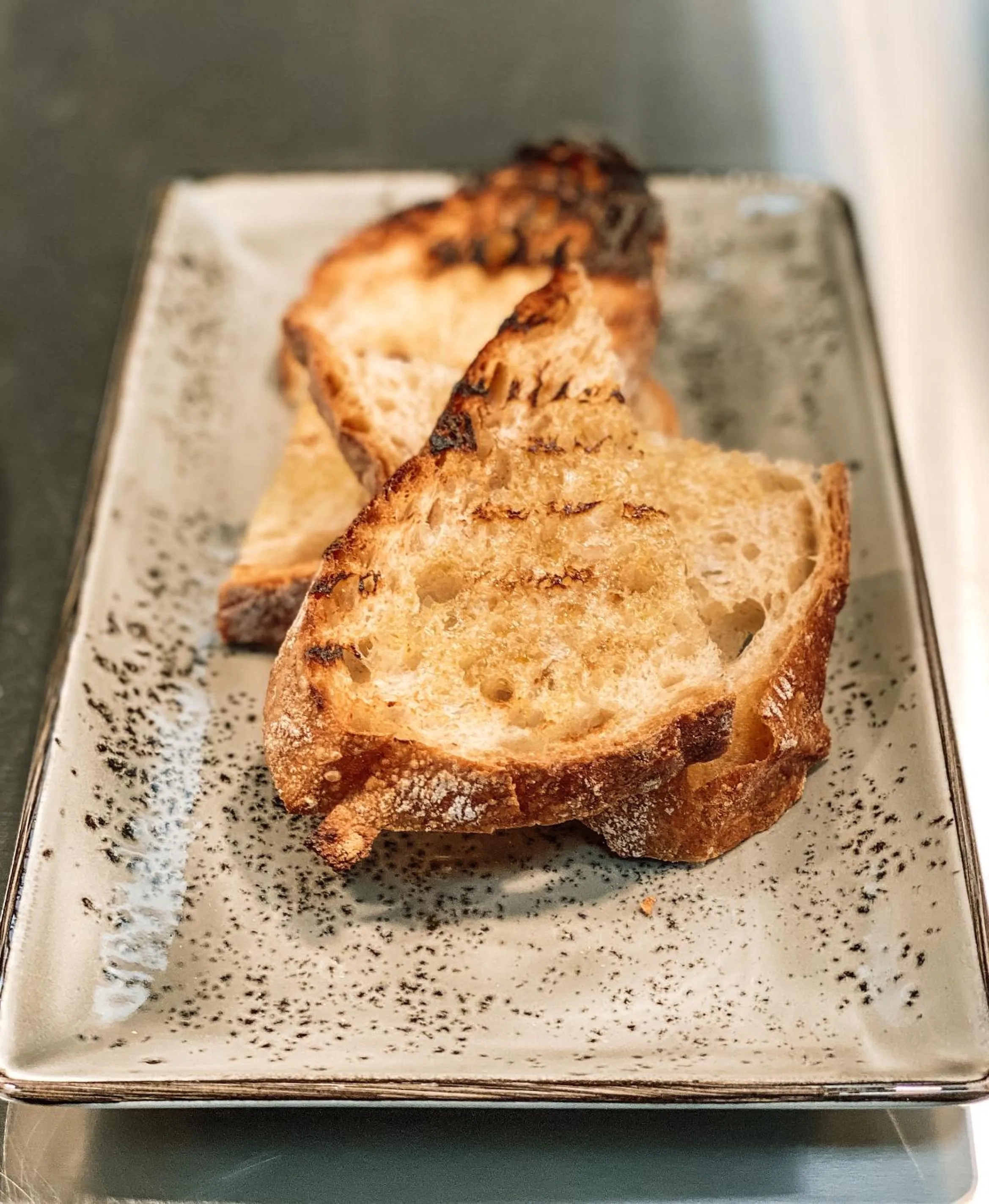 Restaurant/places to eat in Hotel Winters